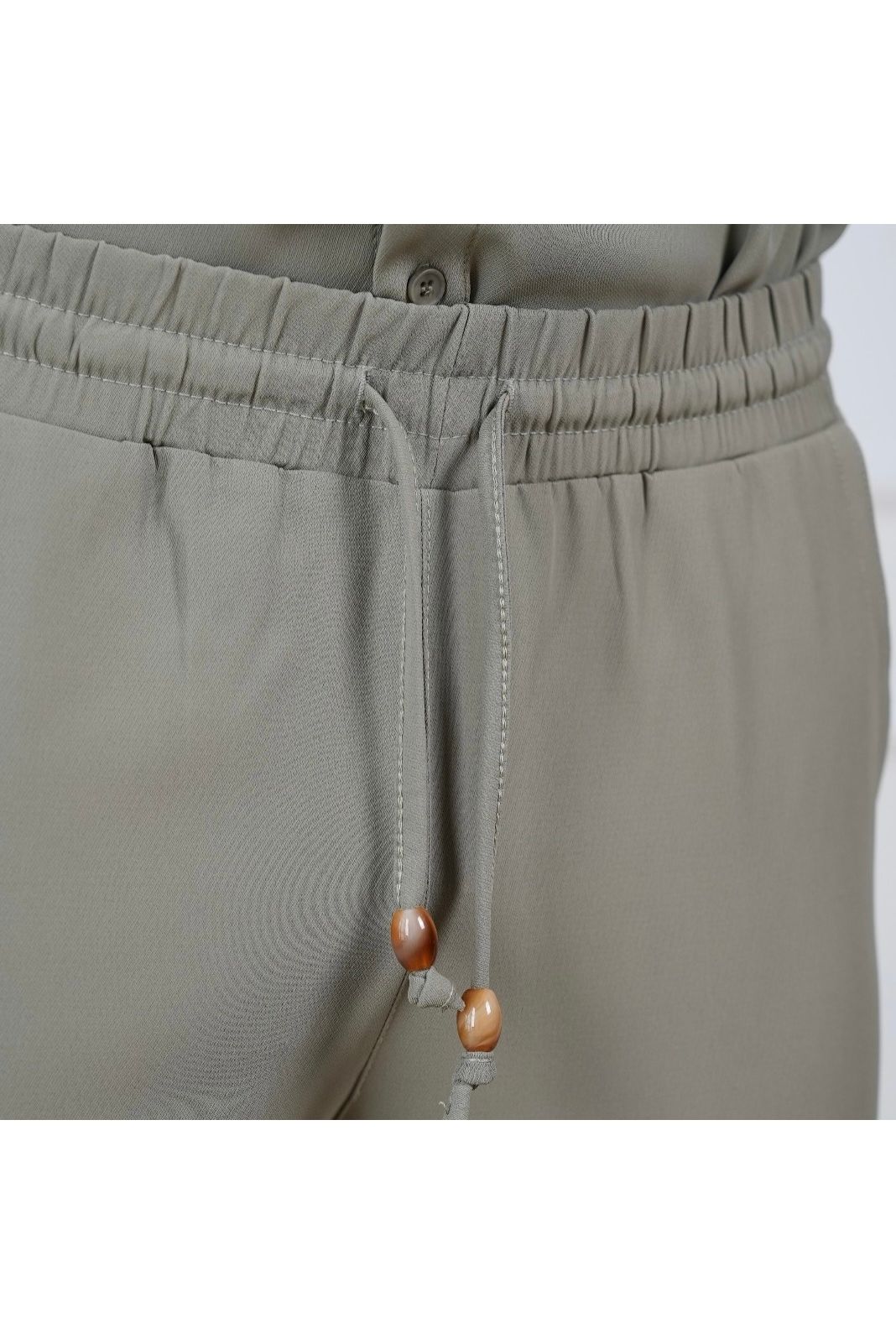 Elegant New York Pants - Green - Butterfly Sneakers