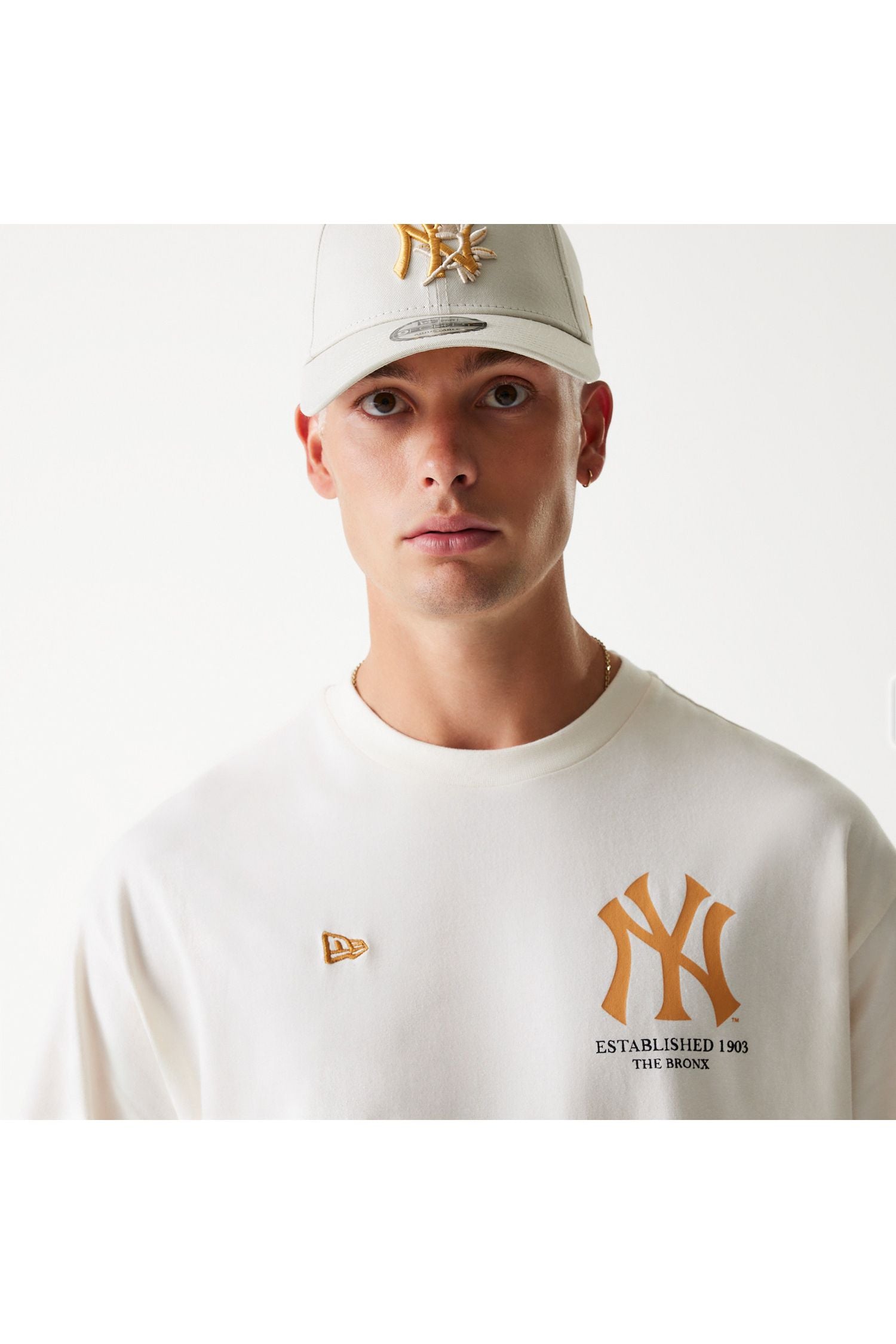 MLB חולצת טי שרט שרוול קצר שמנת - Butterfly Sneakers