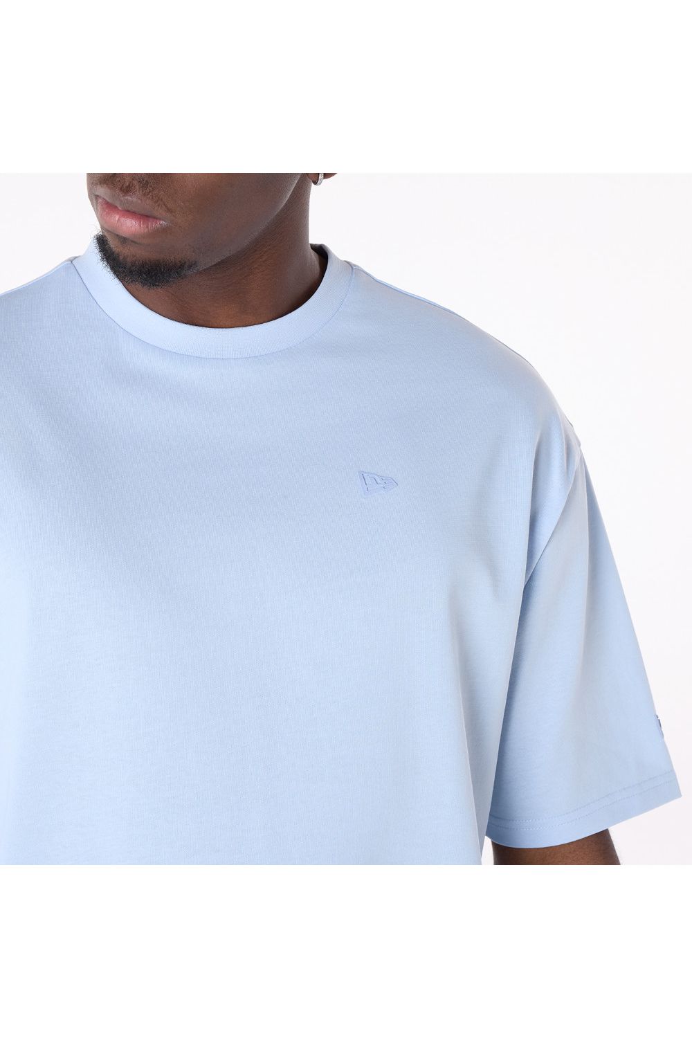 Pastel Blue OS חולצת טי שרט שרוול קצר - Butterfly Sneakers