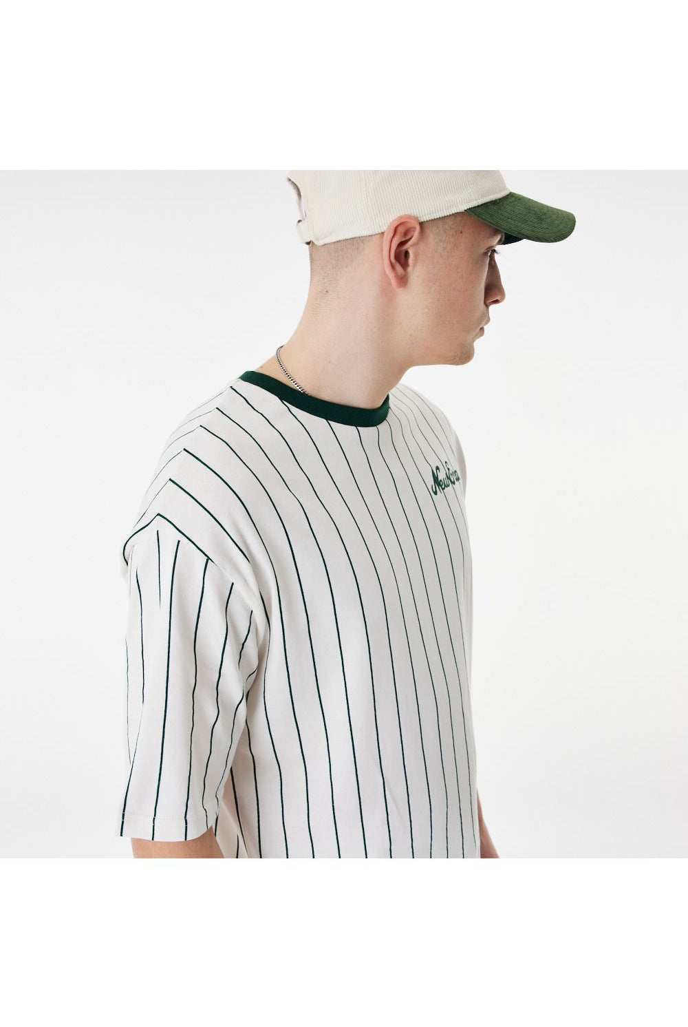 חולצת טי שירט שרוול קצר GREEN STRIPE - Butterfly Sneakers