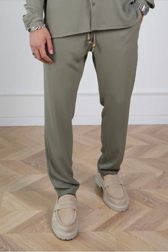 Elegant New York Pants - Green - Butterfly Sneakers