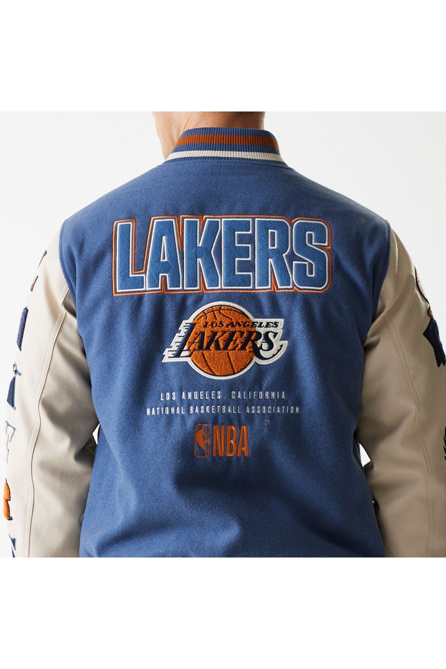 NBA PATCH MIN מעיל - Butterfly Sneakers