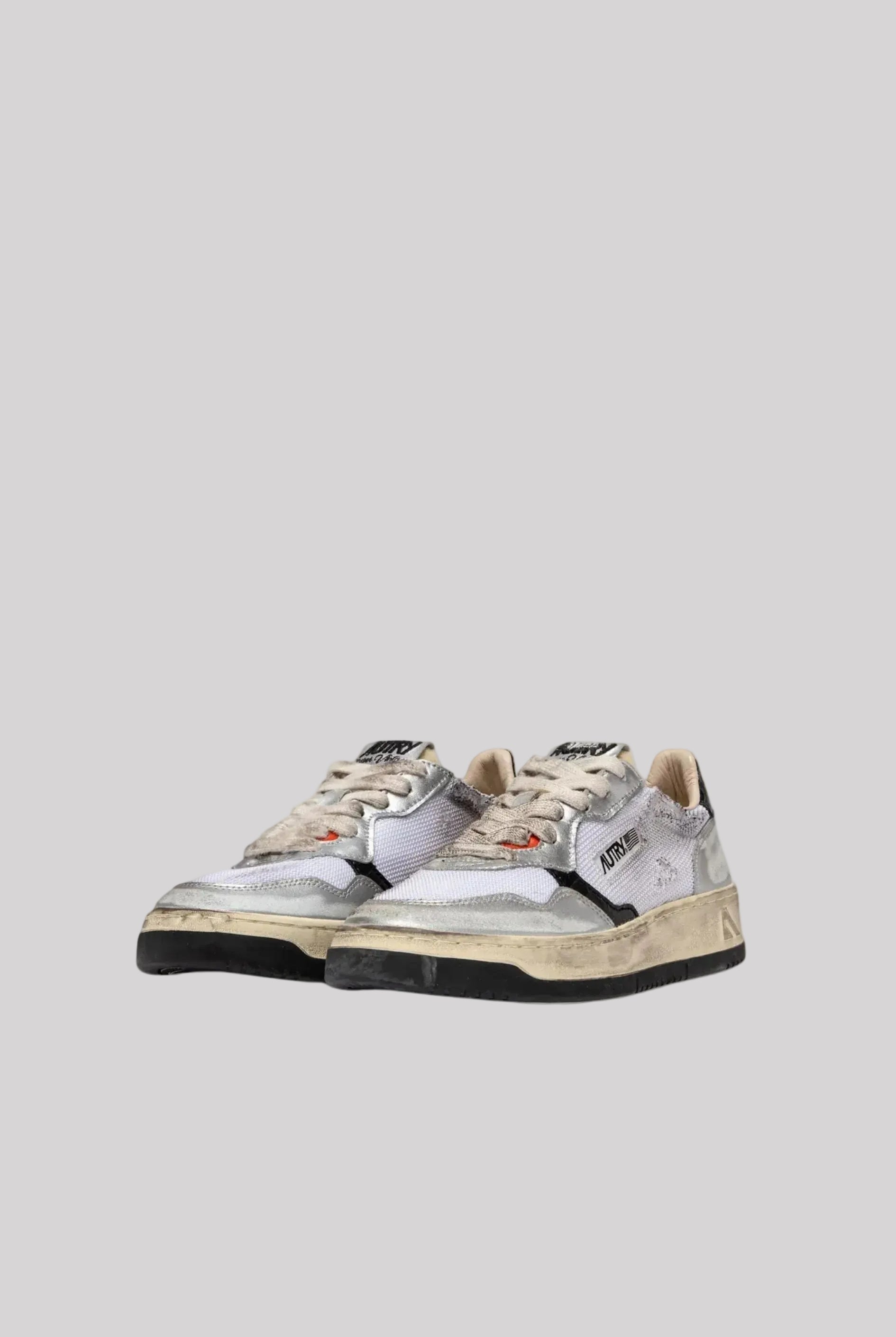 SUPER VINTAGE SILVER BLACK & WHITE - Butterfly Sneakers