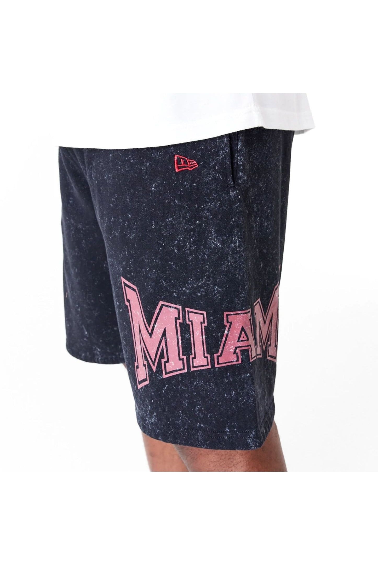 New Era Miami Heat NBA Washed Black Shorts - Butterfly Sneakers