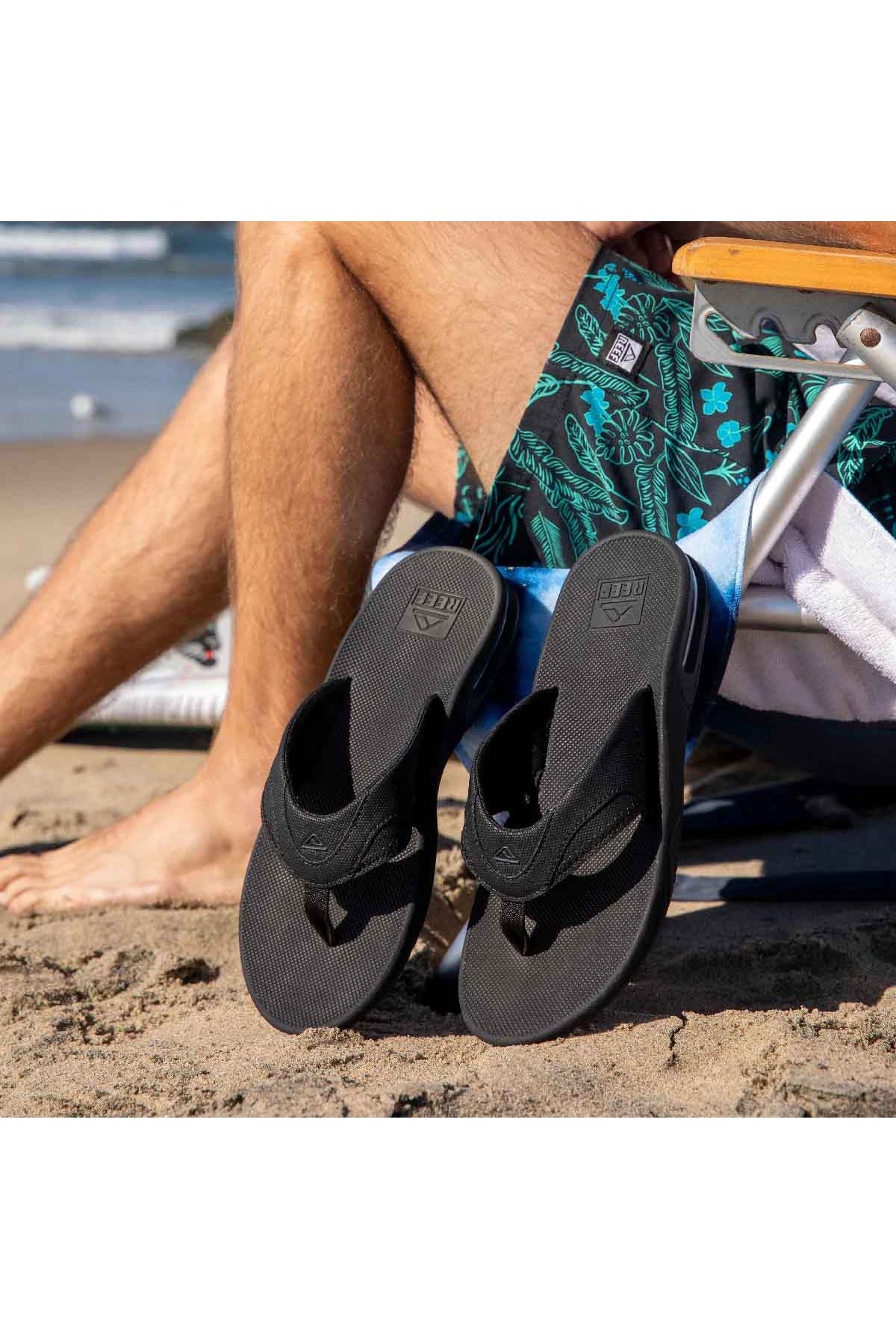 REEF ALL BLACK כפכפי ריף - Butterfly Sneakers