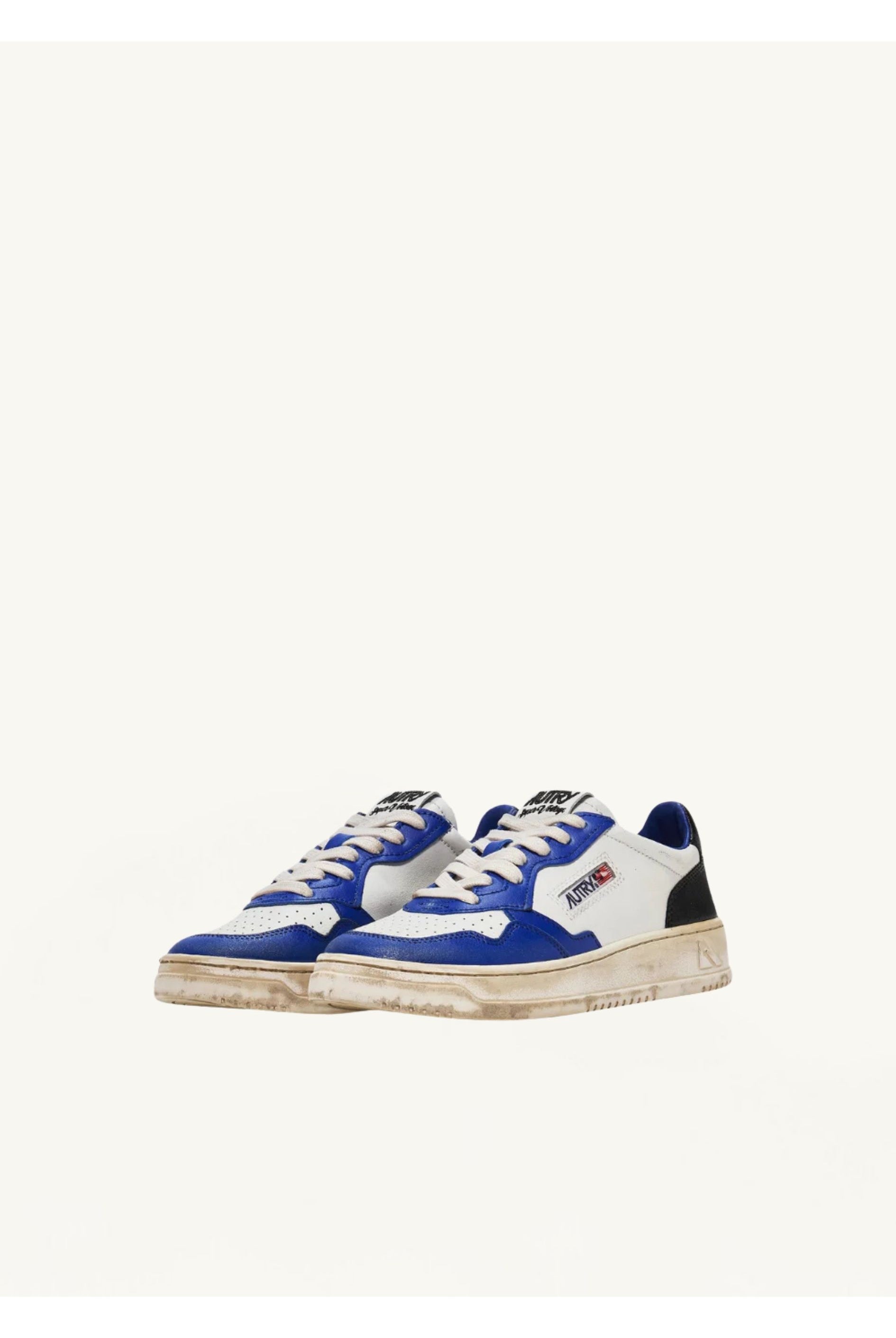 SUPER VINTAGE WHITE BLUE & BLACK סניקרס - Butterfly Sneakers