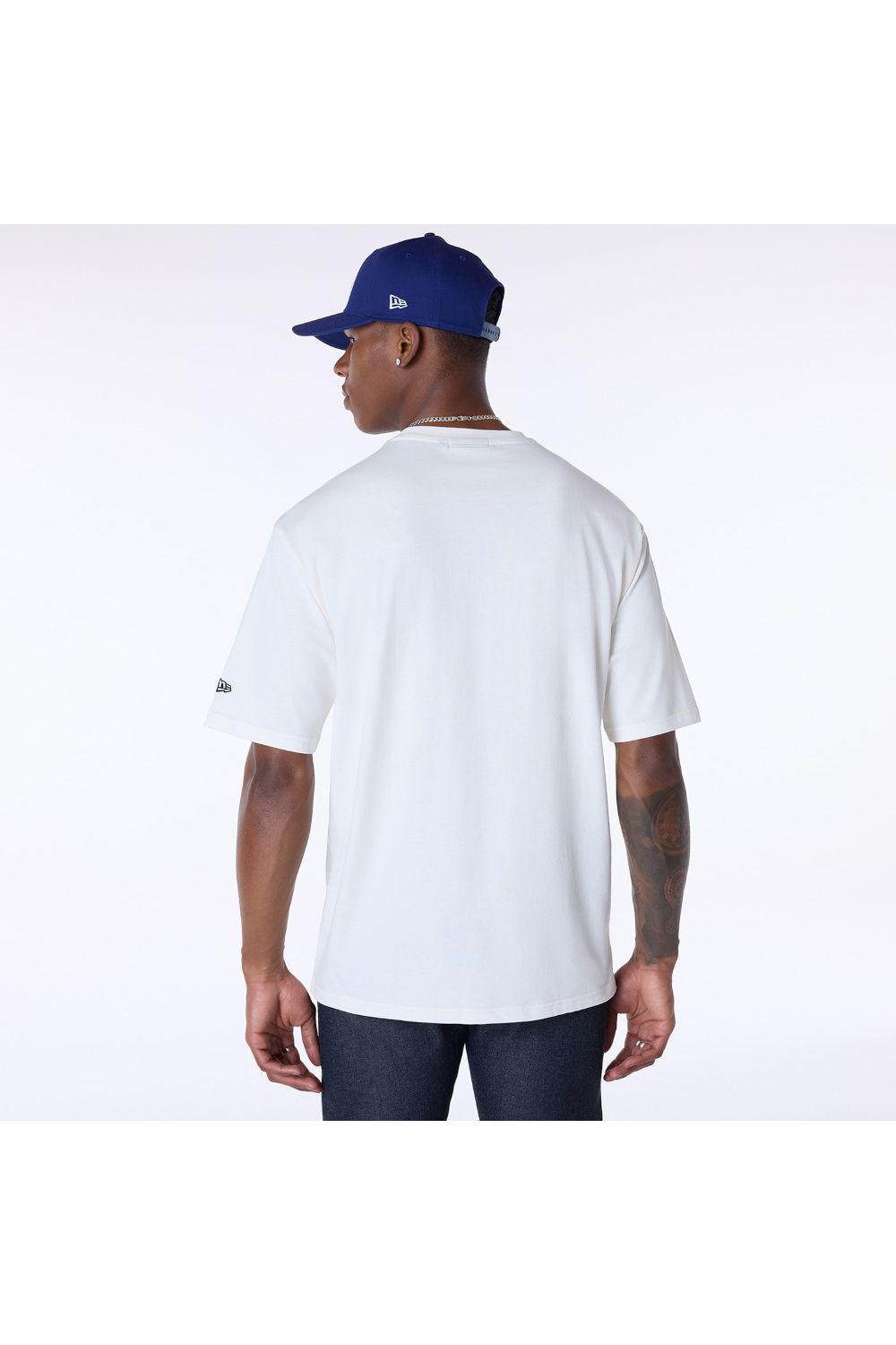 LA חולצת טי שרט שרוול קצר שמנת - Butterfly Sneakers