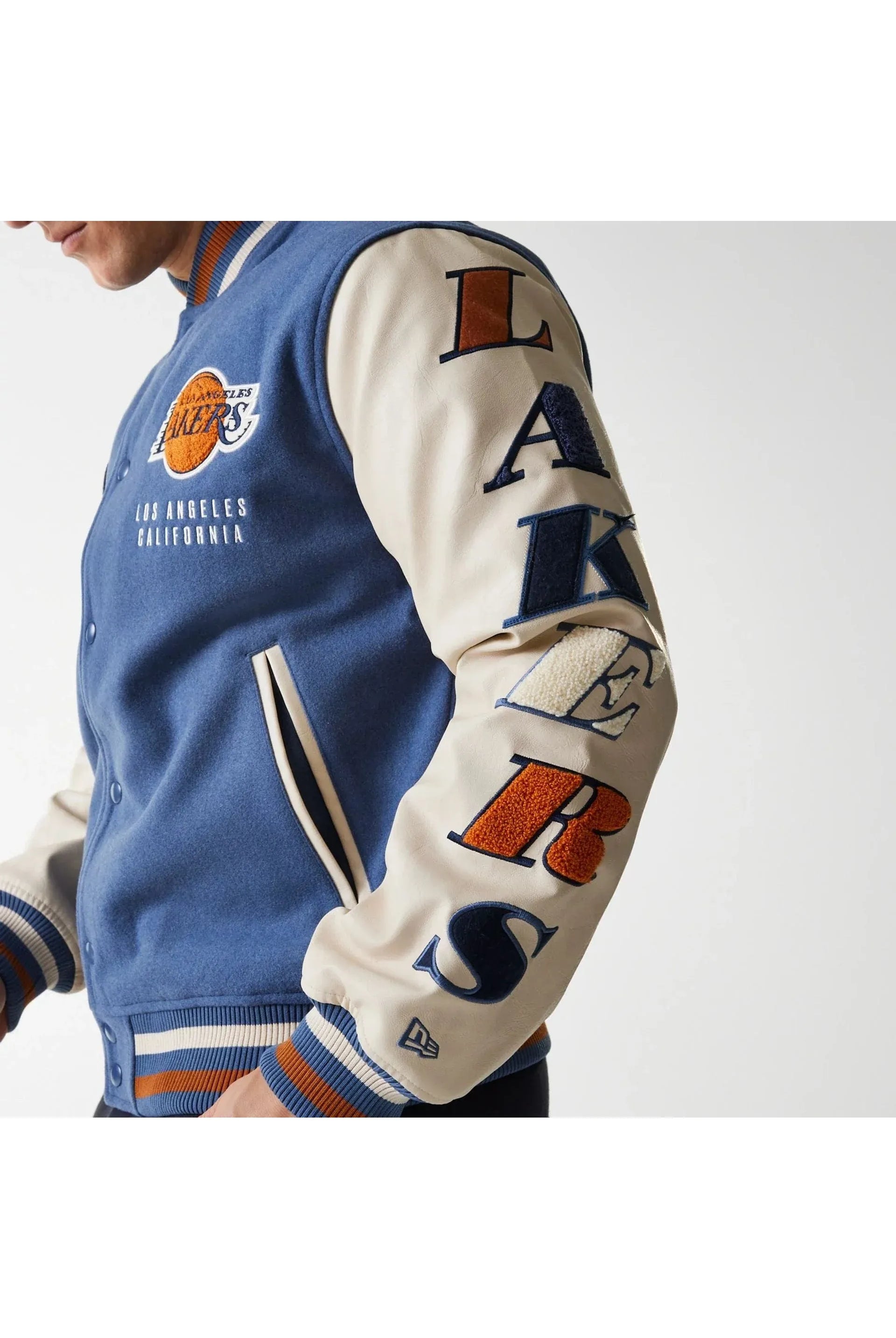NBA PATCH MIN מעיל - Butterfly Sneakers