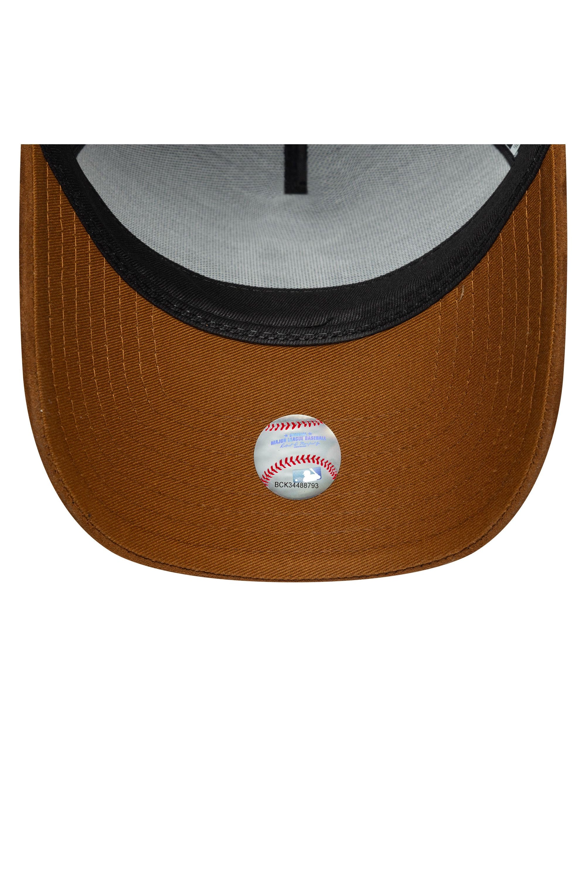 SUEDE VISOR EFRAME DETTIG NVYBRS כובע - Butterfly Sneakers
