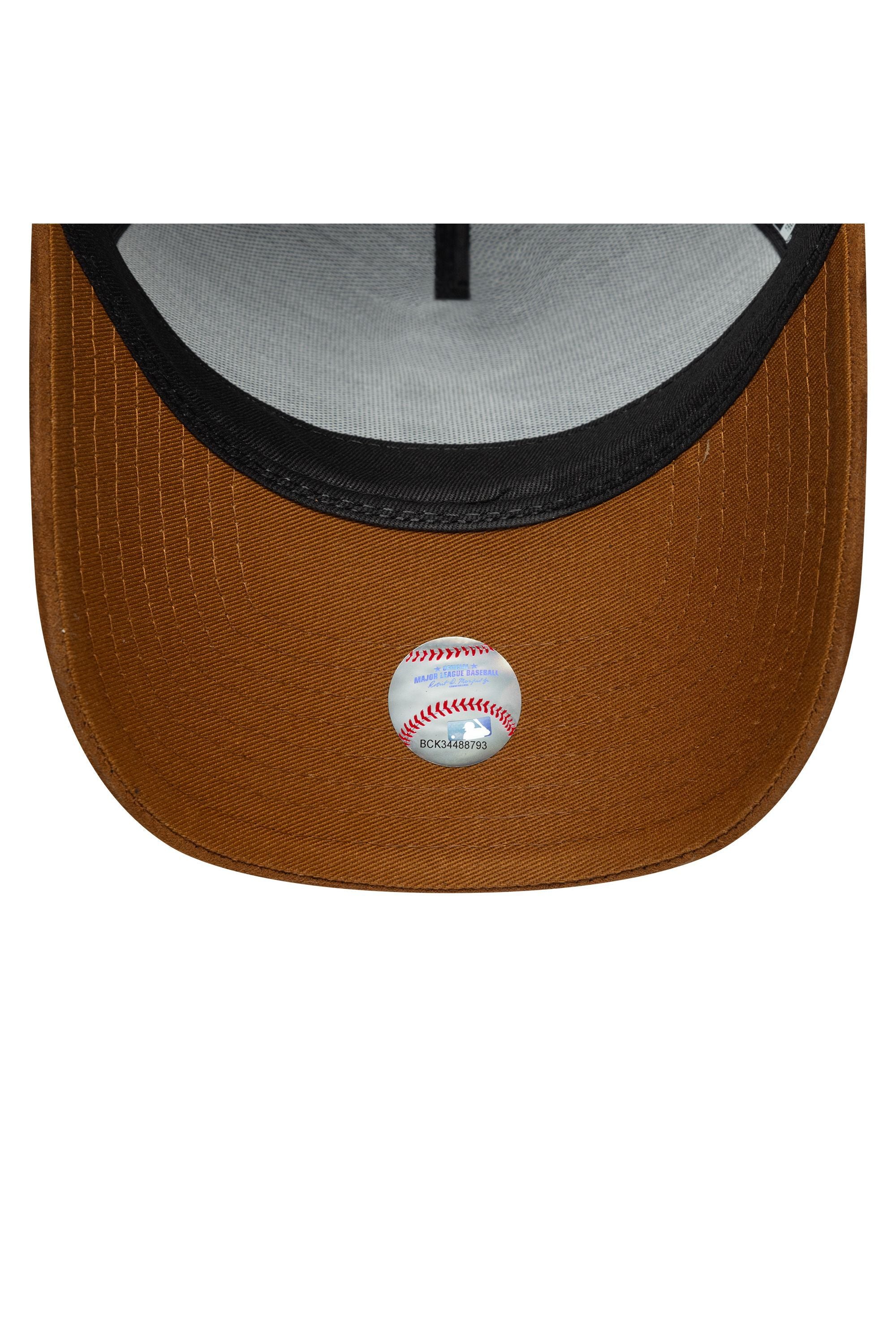 SUEDE VISOR EFRAME DETTIG NVYBRS כובע - Butterfly Sneakers