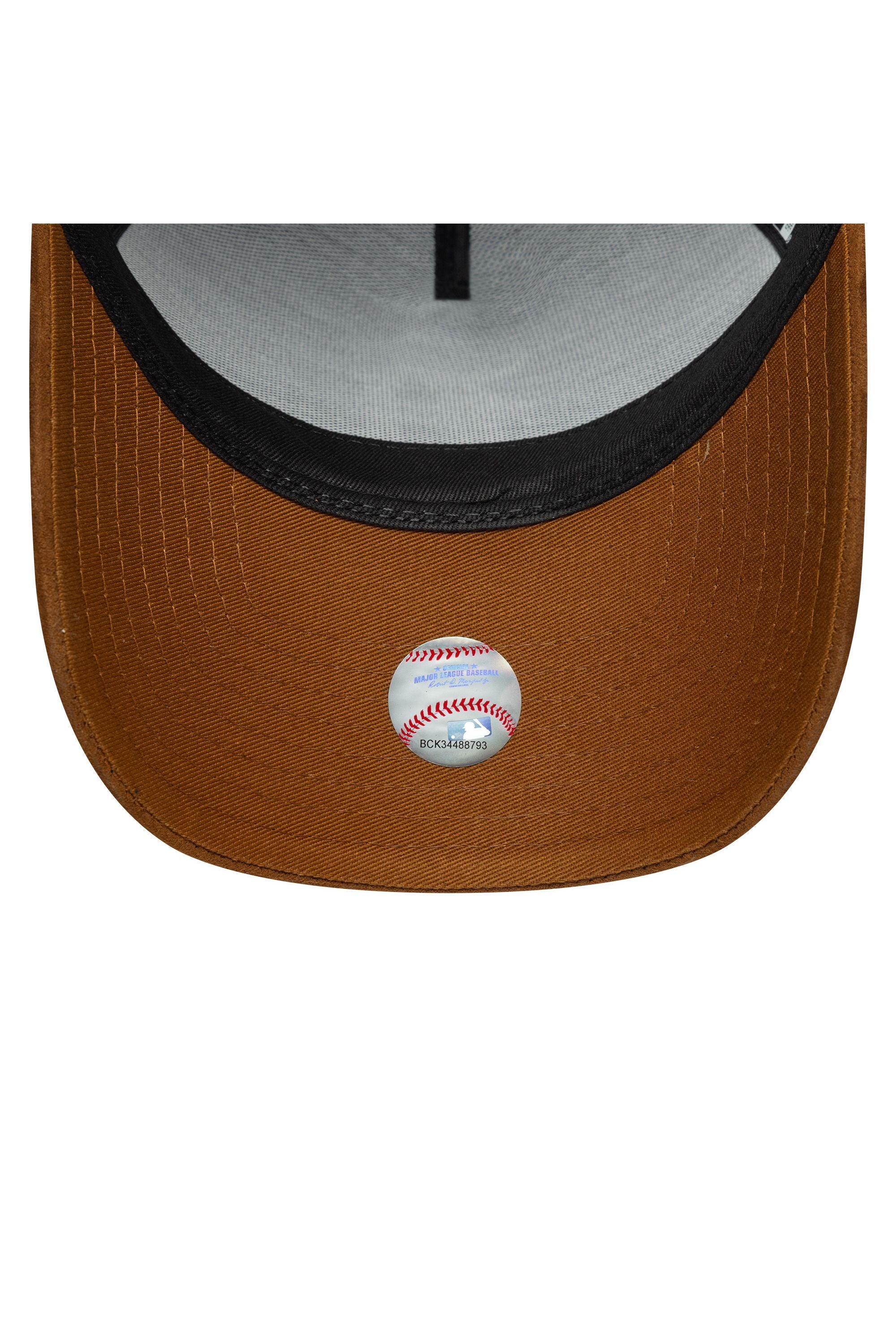 SUEDE VISOR EFRAME DETTIG NVYBRS כובע - Butterfly Sneakers