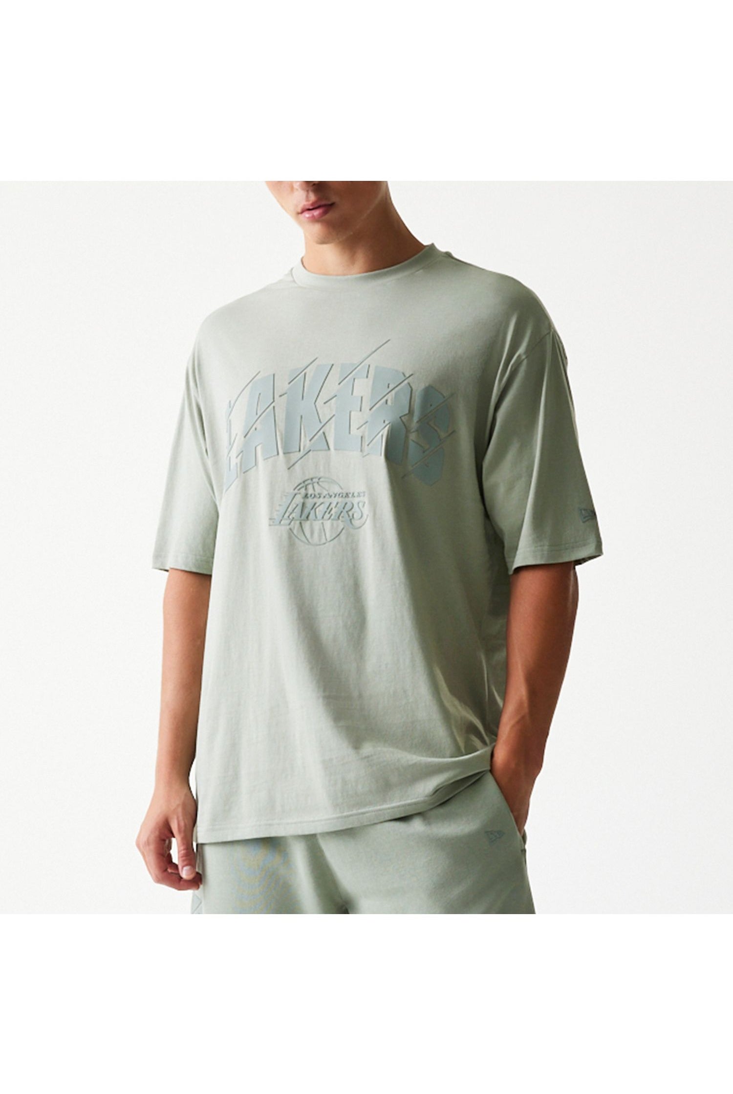 NBA CORE PLUS HD OS TEE LOSLAK חולצת טי שרט אוברסייז שרוול קצר - Butterfly Sneakers