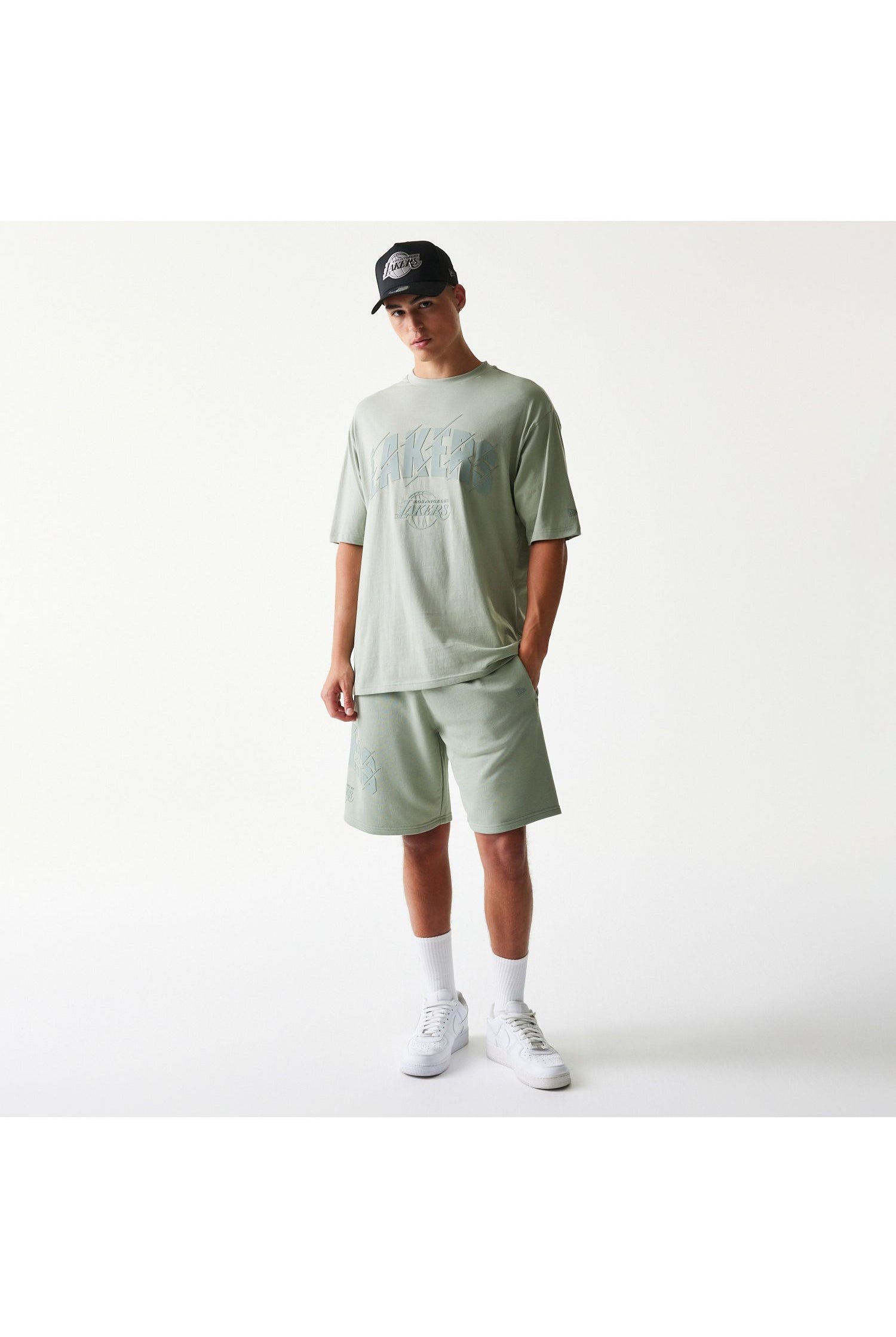 NBA CORE PLUS HD OS TEE LOSLAK חולצת טי שרט אוברסייז שרוול קצר - Butterfly Sneakers