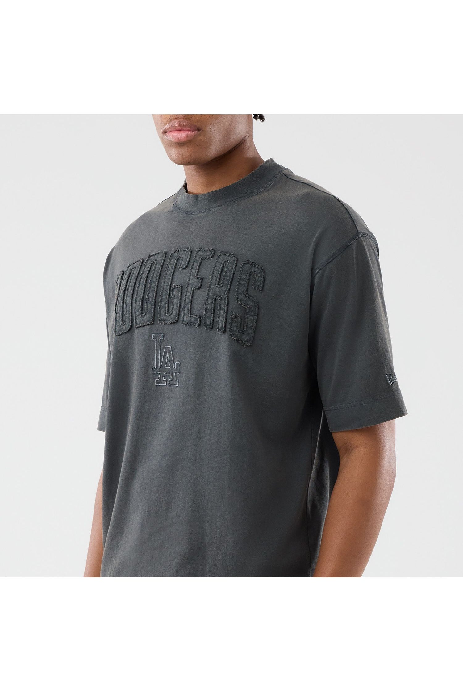 MLB WASHED BOXY TEE LOSDOD חולצת טי שרט בוקסי שרוול קצר - Butterfly Sneakers