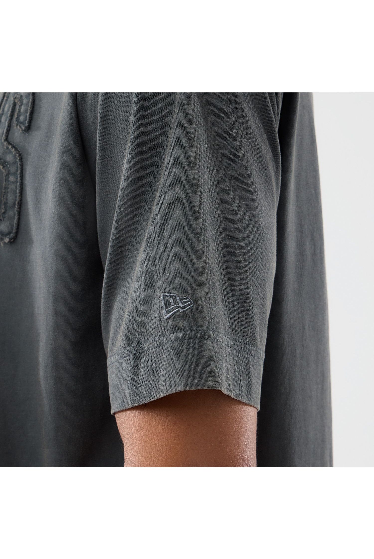 MLB WASHED BOXY TEE LOSDOD חולצת טי שרט בוקסי שרוול קצר - Butterfly Sneakers