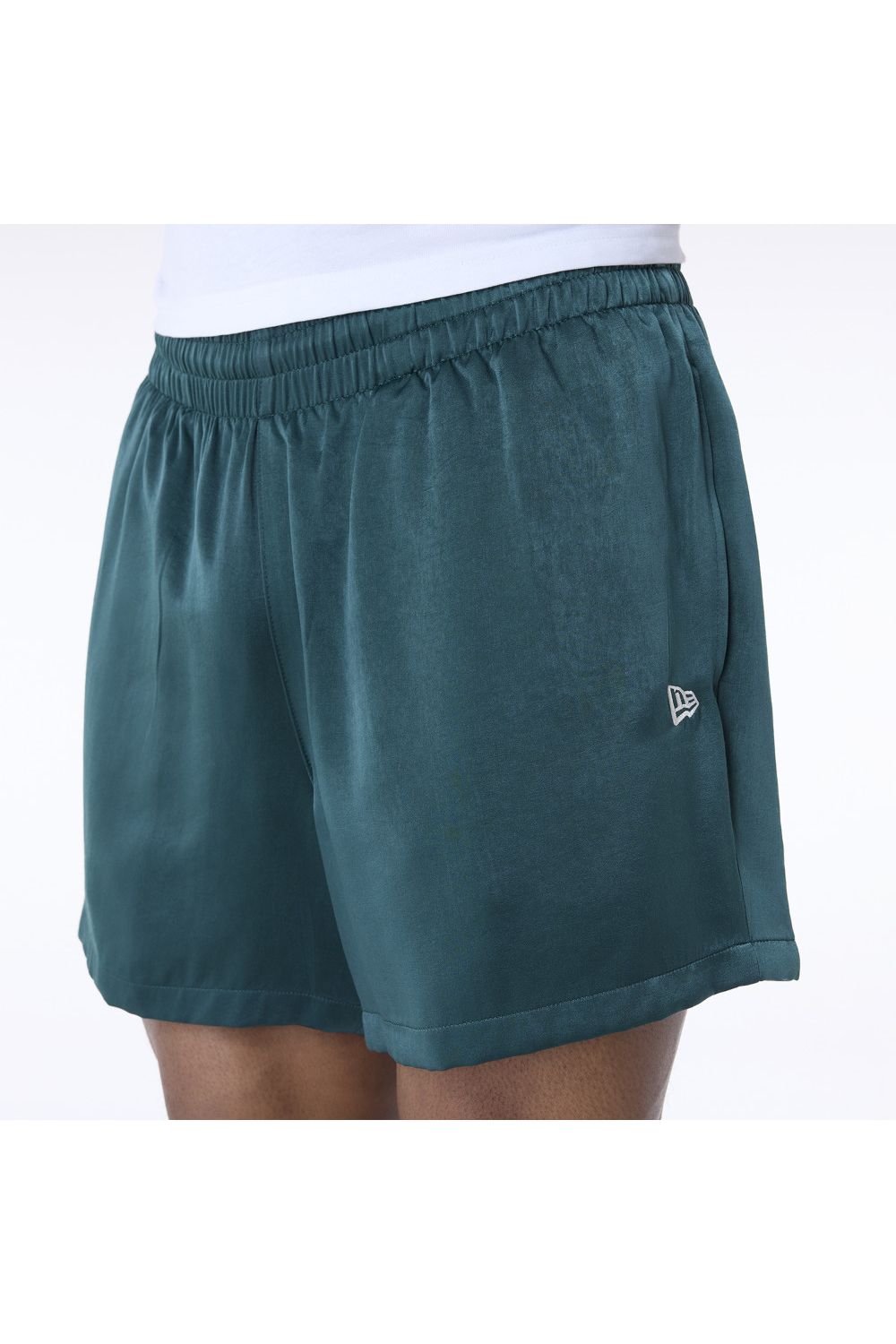 NE GREEN מכנסיים קצרים - Butterfly Sneakers