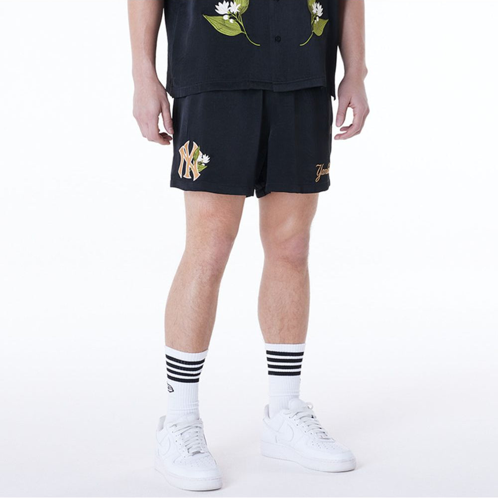 NY Yankees מכנסיים קצרים - Butterfly Sneakers