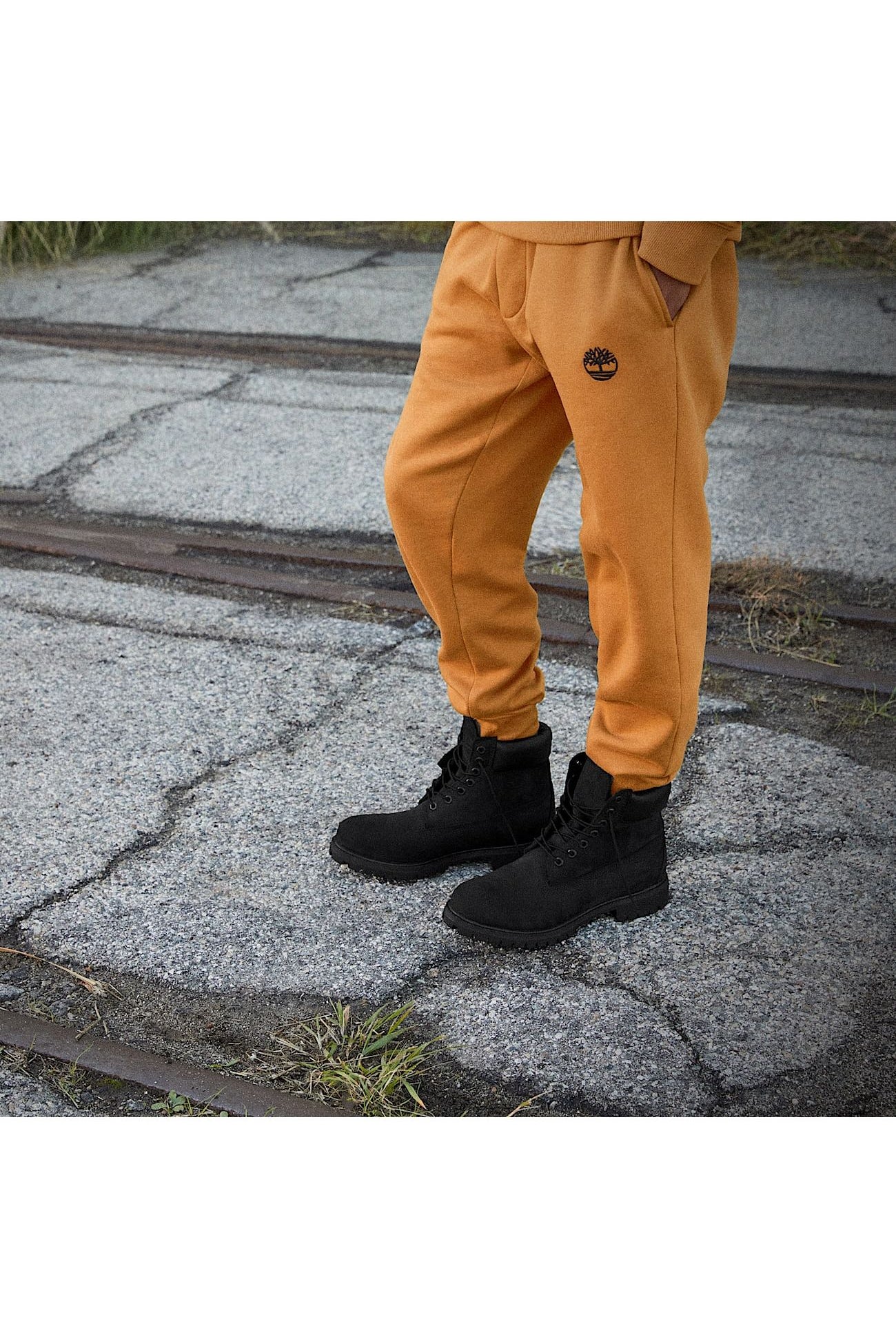 מגף לגברים טימברלנד דגם ה-Black boots - Butterfly Sneakers