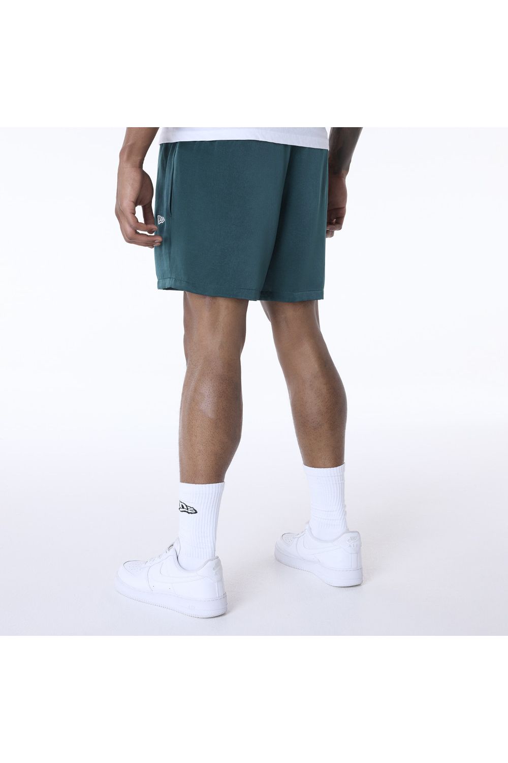 NE GREEN מכנסיים קצרים - Butterfly Sneakers