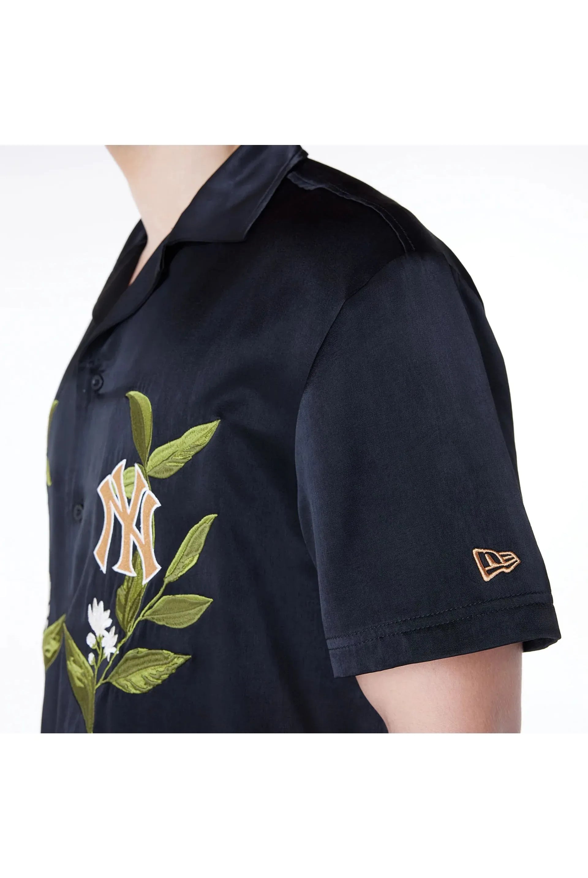 NY Yankees חולצת מכופתרת שרוול קצר - Butterfly Sneakers