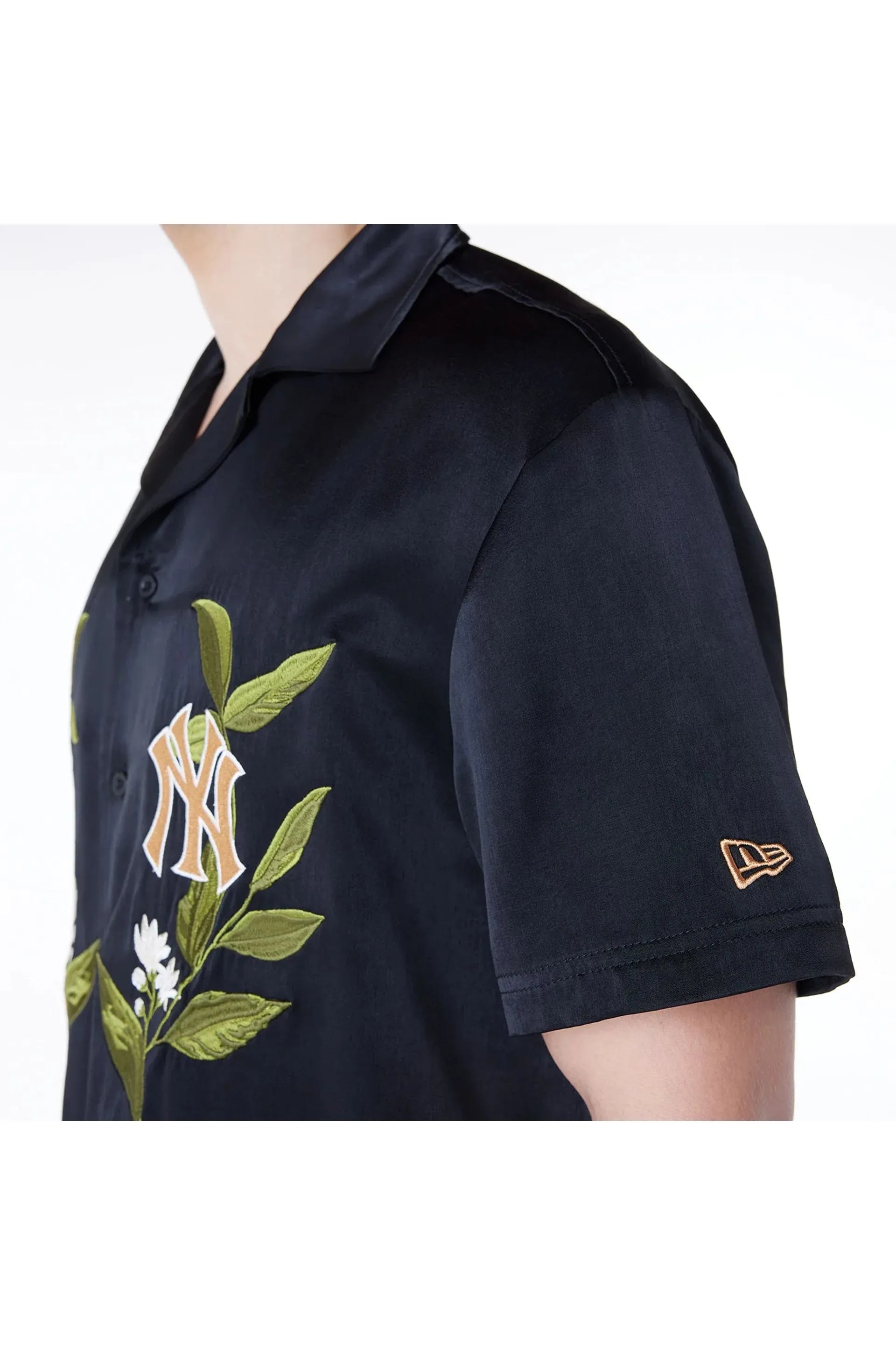 NY Yankees חולצת מכופתרת שרוול קצר - Butterfly Sneakers