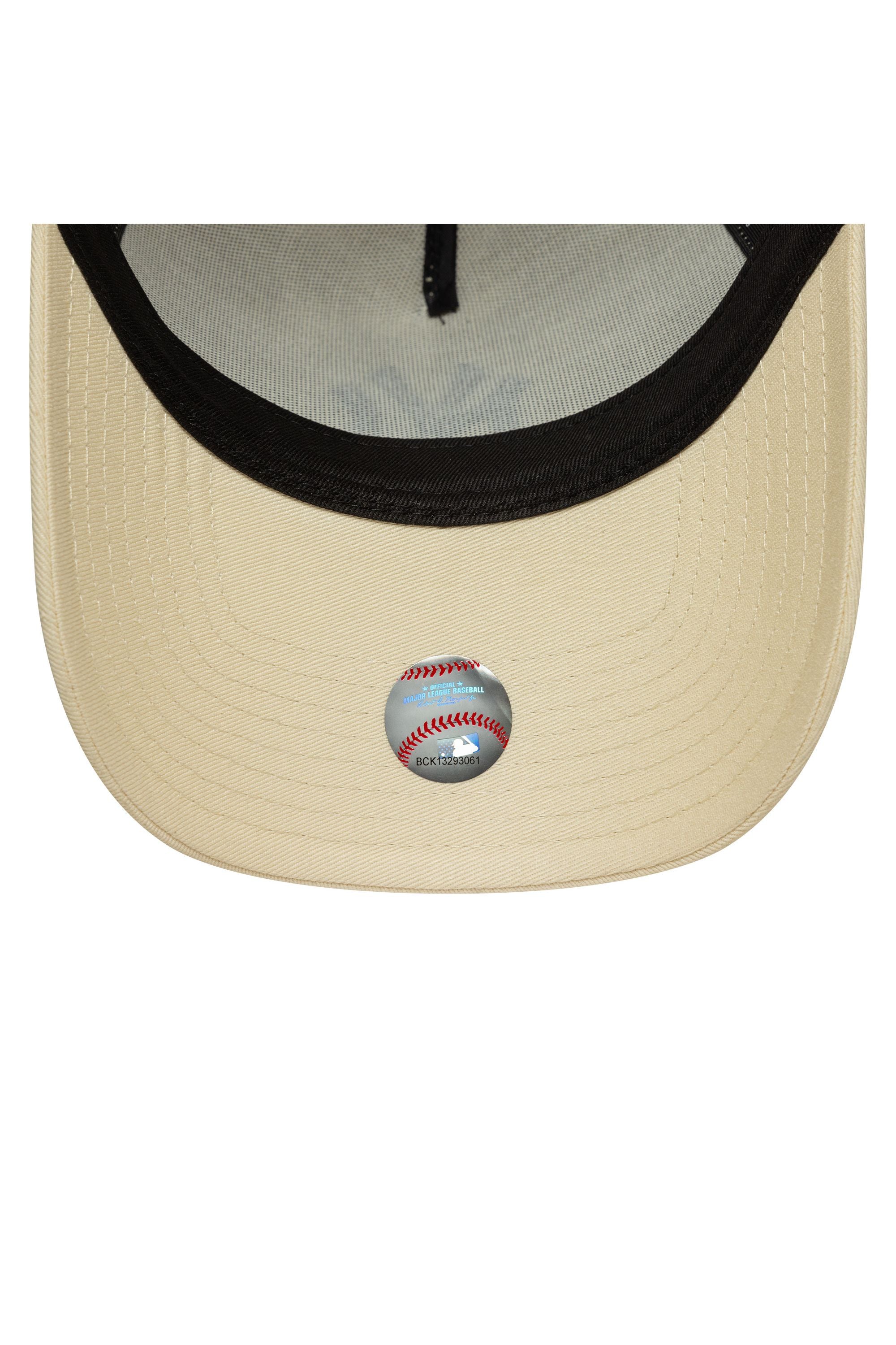 LEAGUE ESS EFRAME כובע - Butterfly Sneakers