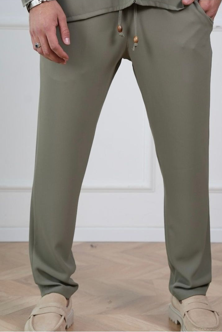 Elegant New York Pants - Green - Butterfly Sneakers