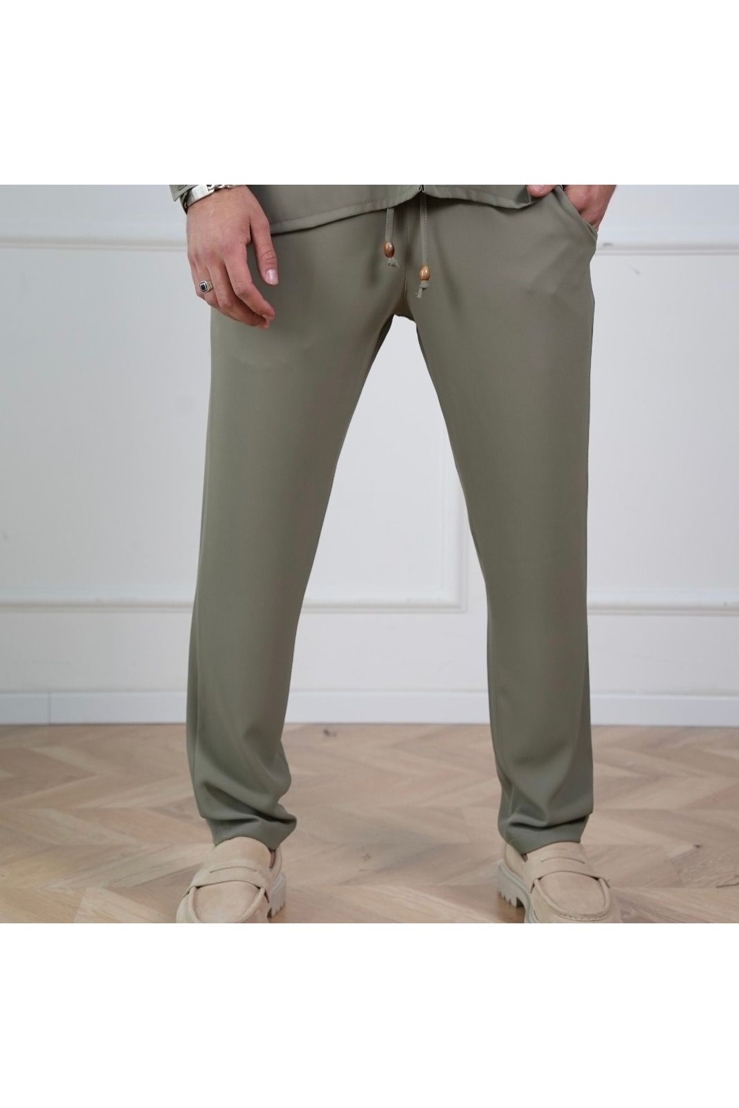 Elegant New York Pants - Green - Butterfly Sneakers