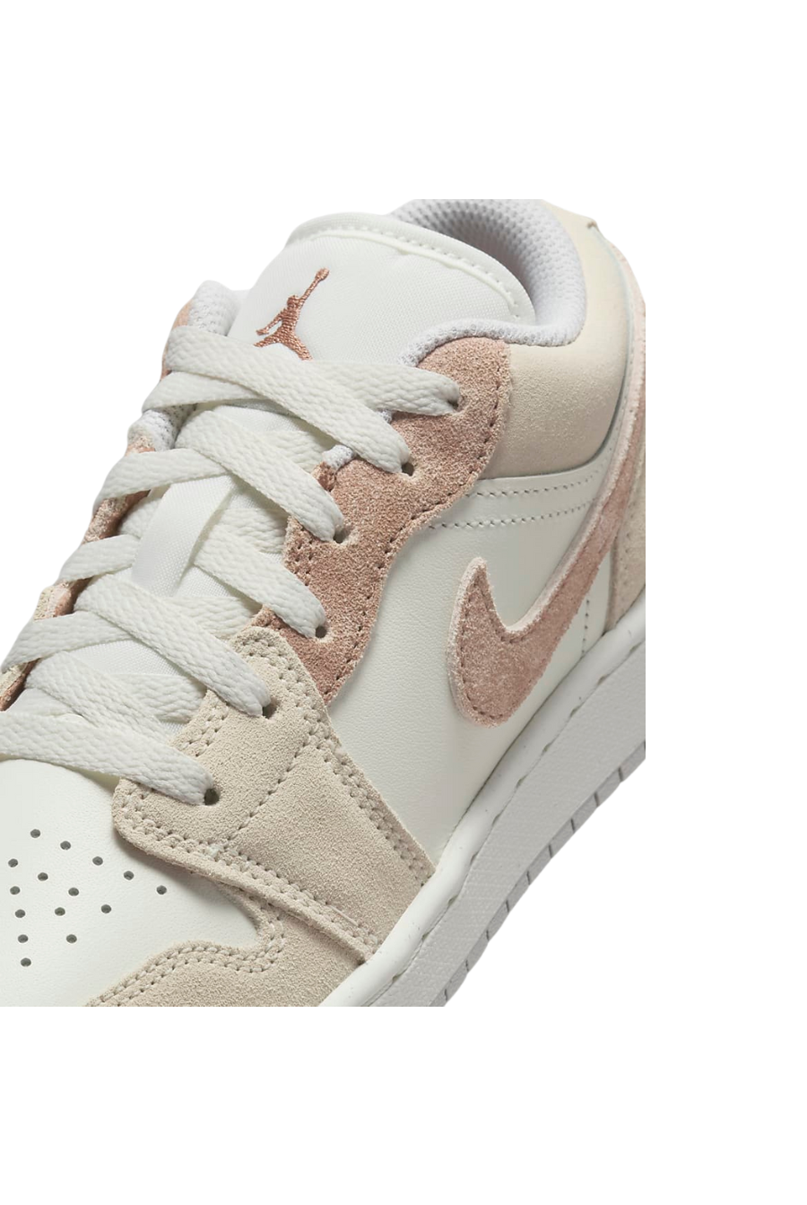 Jordan 1 Low SE Legend Light Brown gs - Butterfly Sneakers