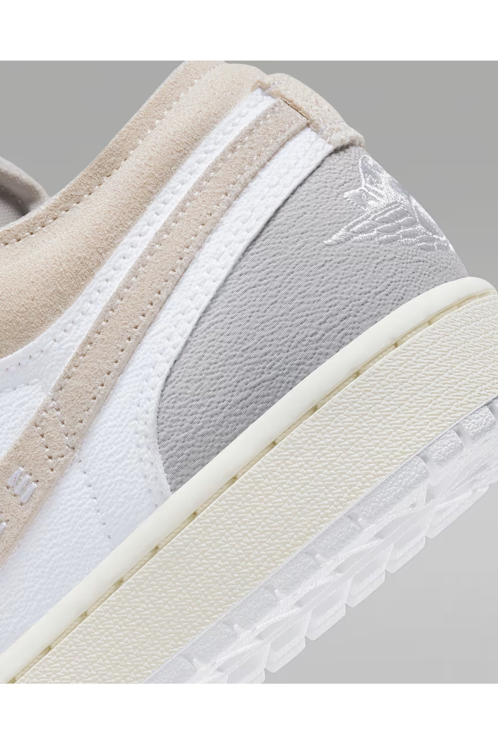 Jordan 1 Low SE Craft - Butterfly Sneakers
