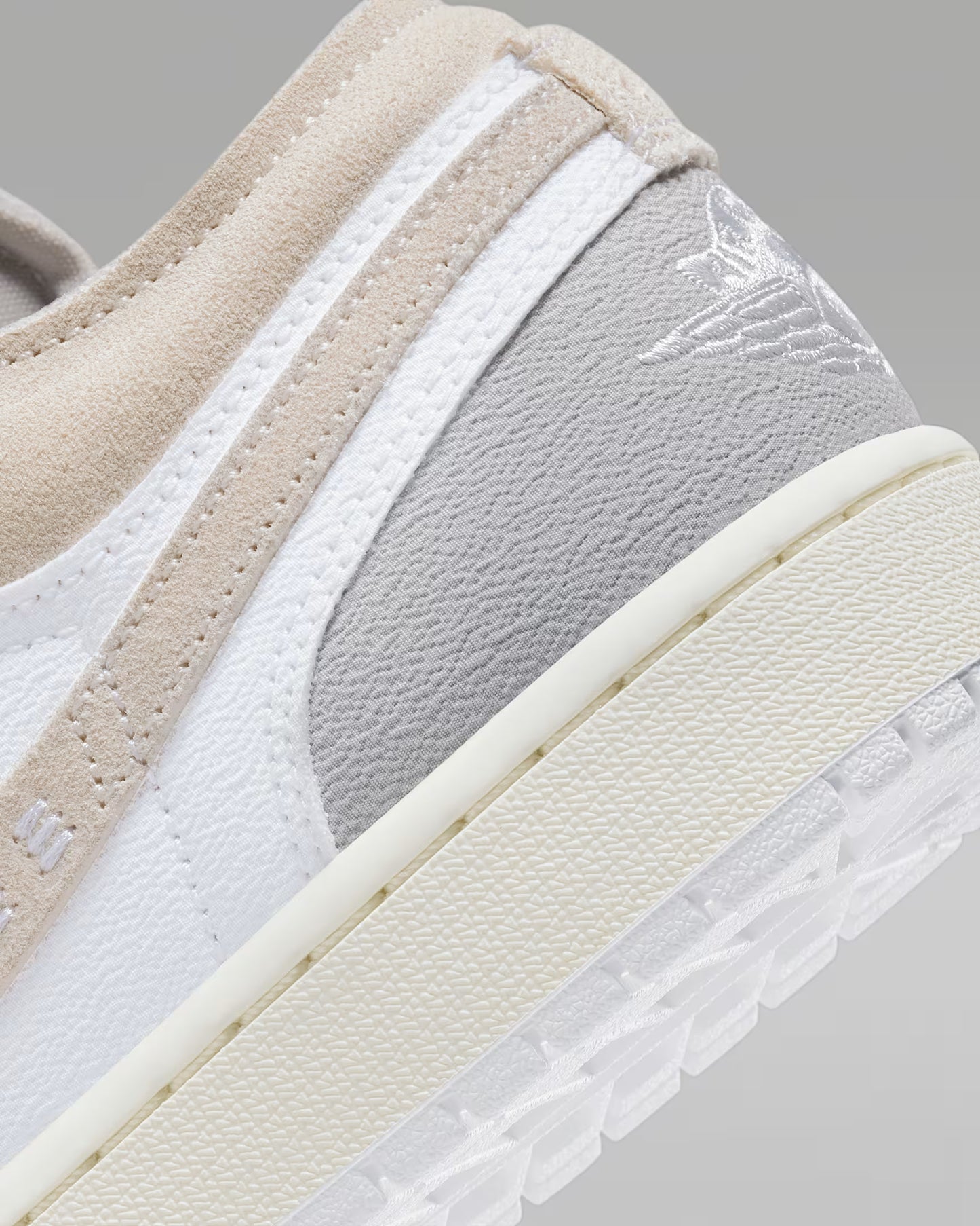 Jordan 1 Low SE Craft