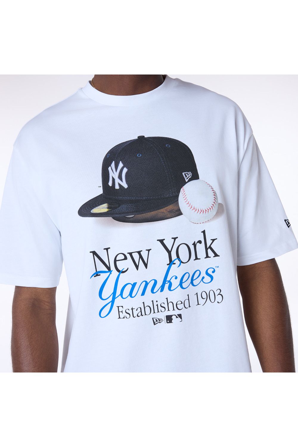 NY חולצת טי שרט שרוול קצר לבנה - Butterfly Sneakers