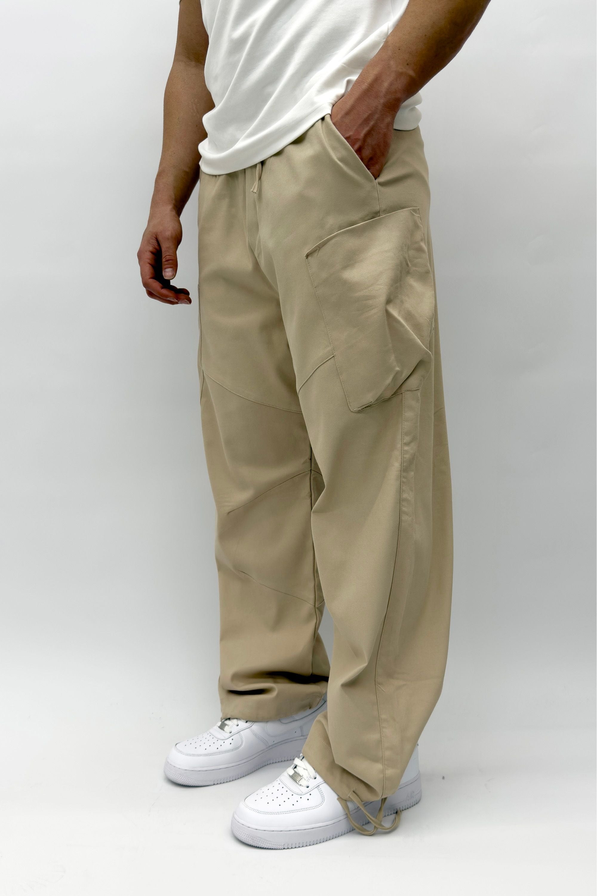 מכנס מבד כותנה עם כיסים בז - Butterfly Sneakers