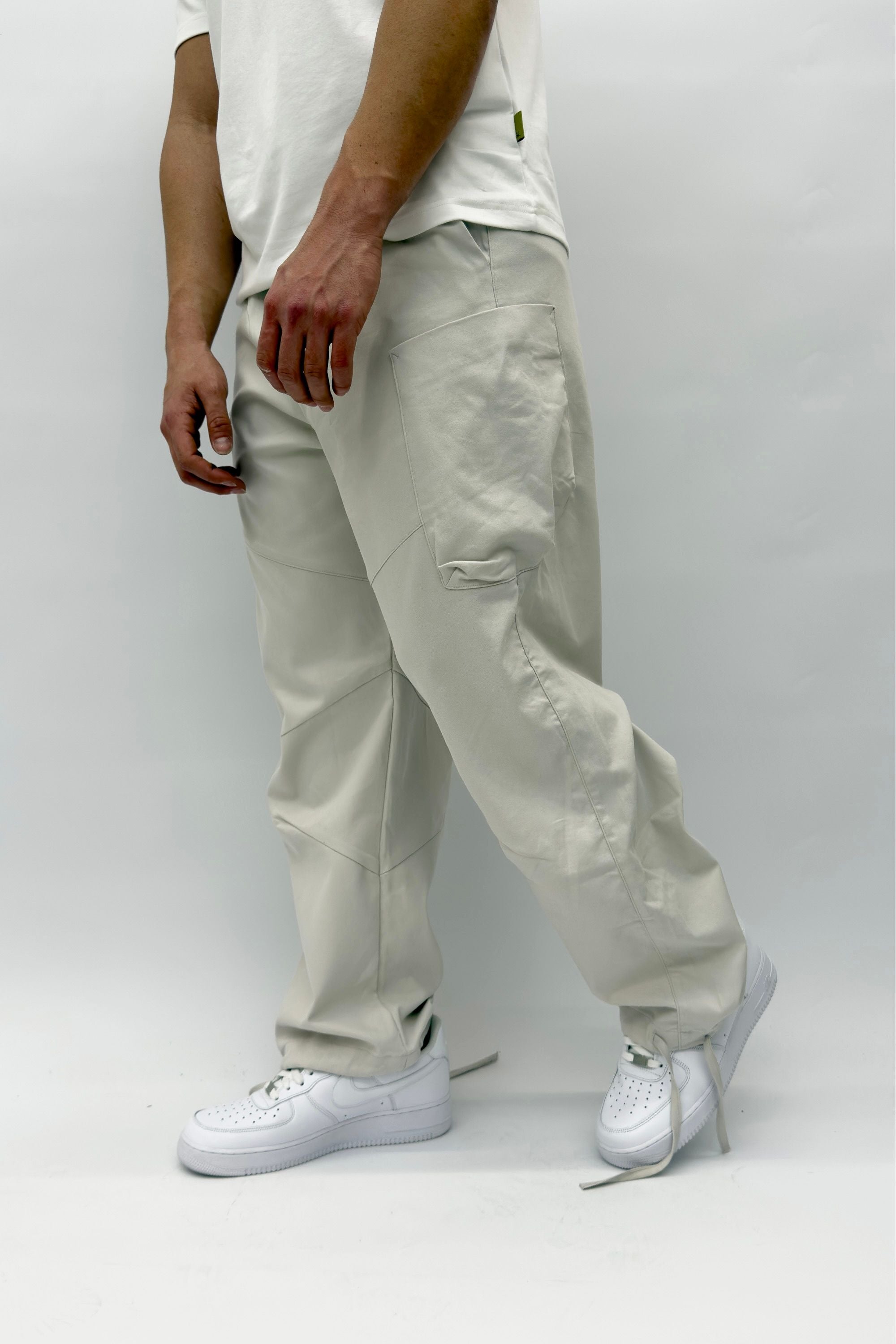 מכנס מבד כותנה עם כיסים שמנת - Butterfly Sneakers