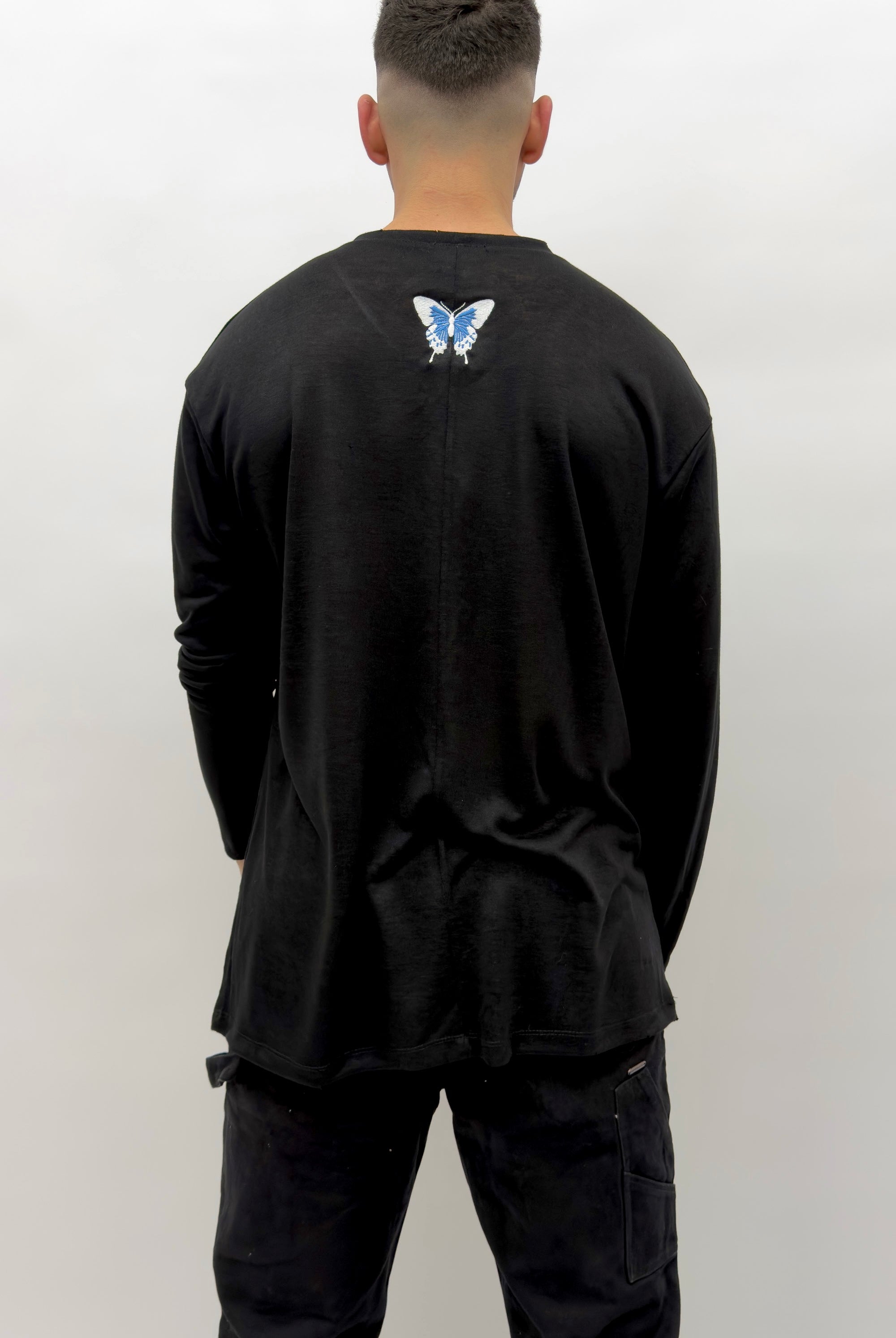 חולצת פשתן שרוול ארוך - Butterfly Sneakers