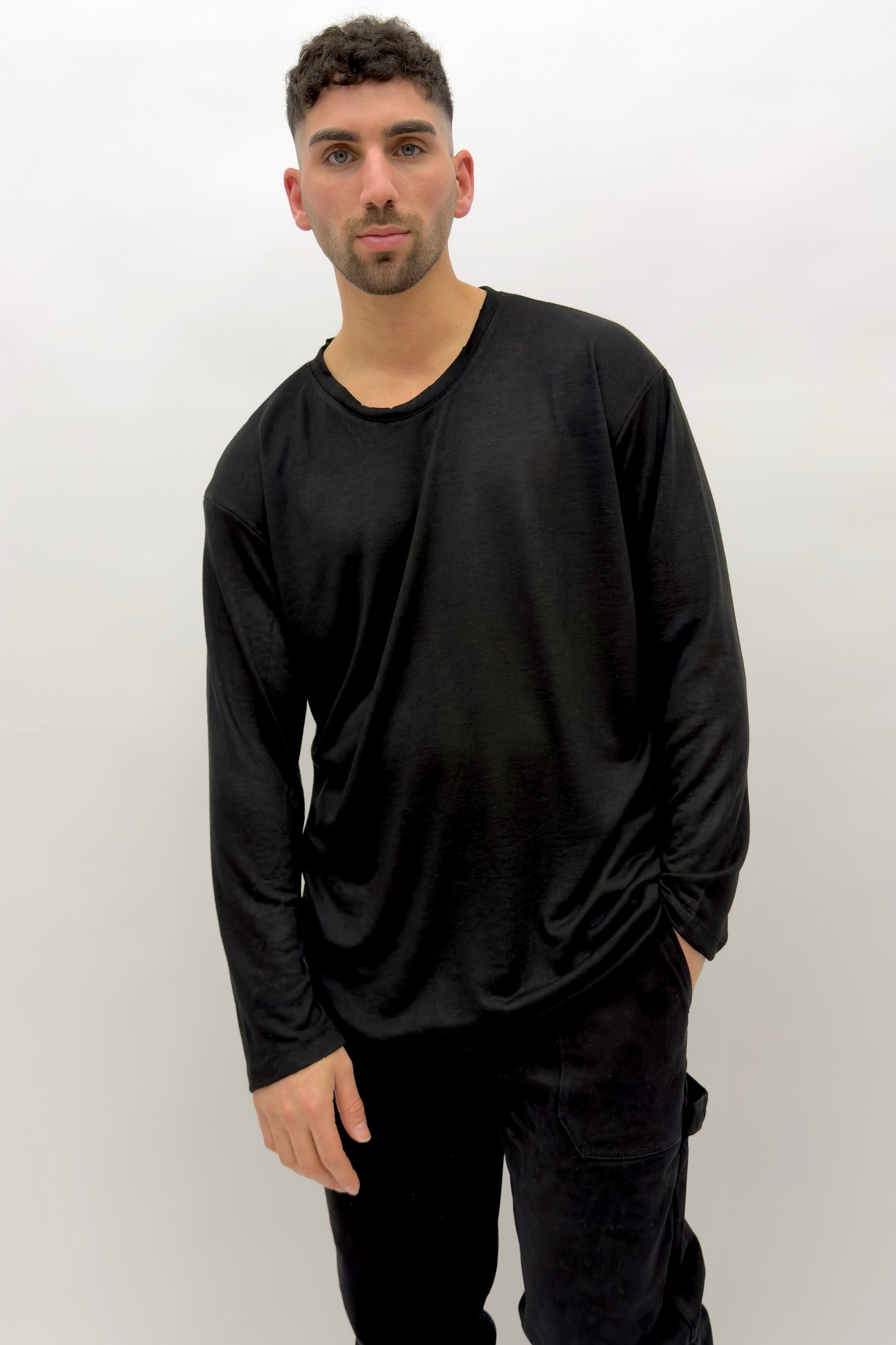 חולצת פשתן שרוול ארוך - Butterfly Sneakers