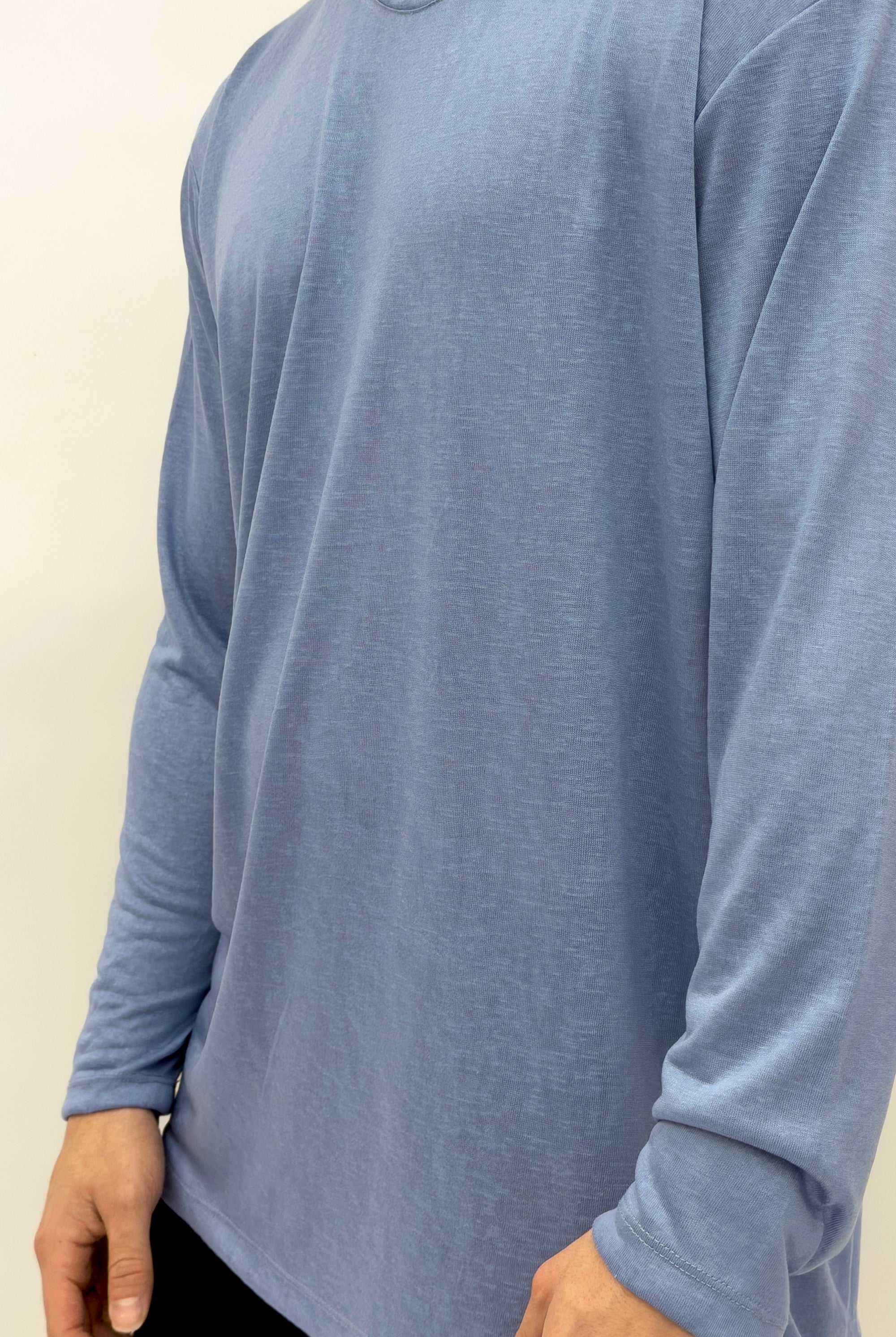 חולצת פשתן שרוול ארוך - Butterfly Sneakers