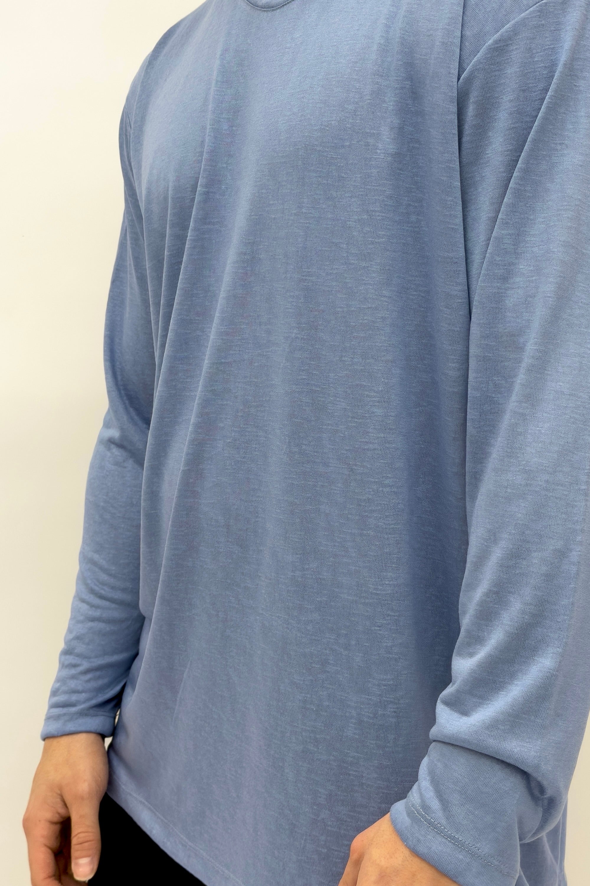 חולצת פשתן שרוול ארוך - Butterfly Sneakers