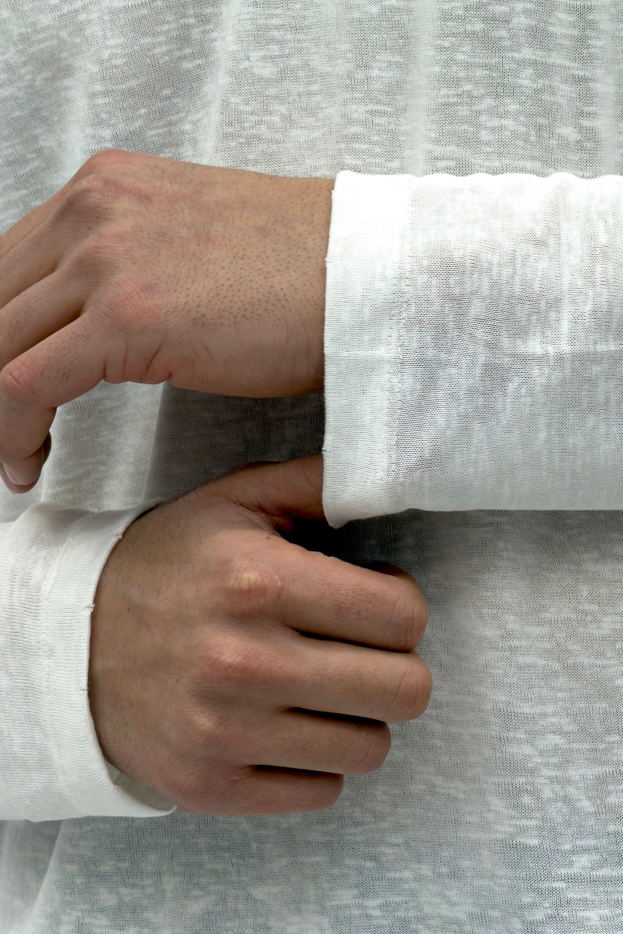 חולצת פשתן שרוול ארוך - Butterfly Sneakers