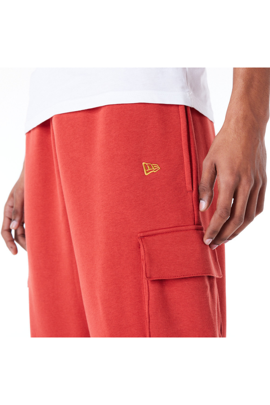 New Era Cargo Joggers Script Red Fleece - Butterfly Sneakers