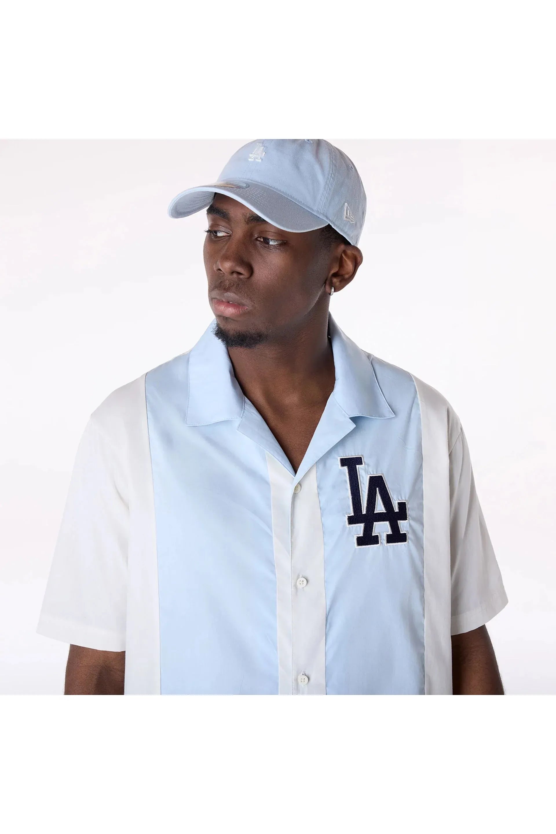 LA Dodgers Stripe Revere Open White Short Sleeve Shirt - Butterfly Sneakers