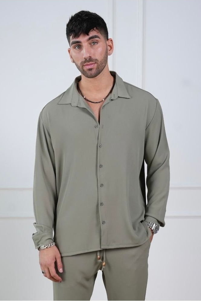 Elegant New York Shirt - Butterfly Sneakers