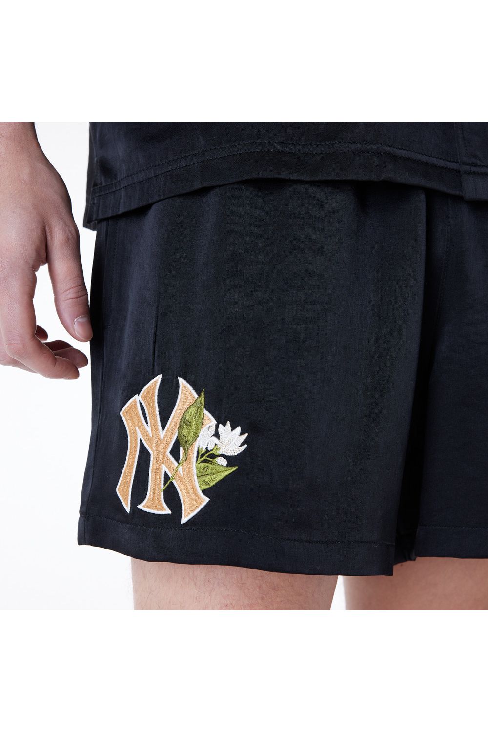 NY Yankees מכנסיים קצרים - Butterfly Sneakers