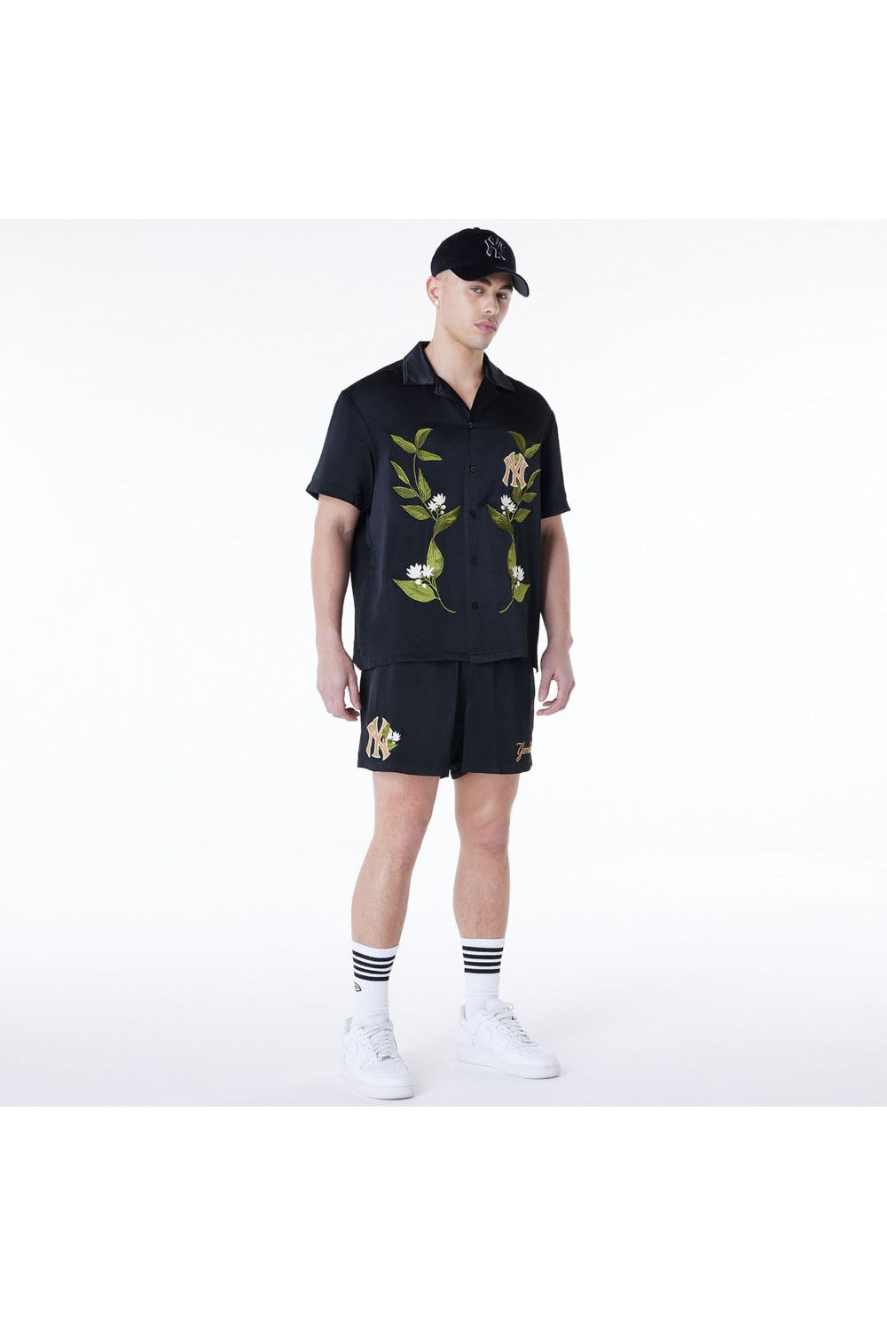 NY Yankees חולצת מכופתרת שרוול קצר - Butterfly Sneakers
