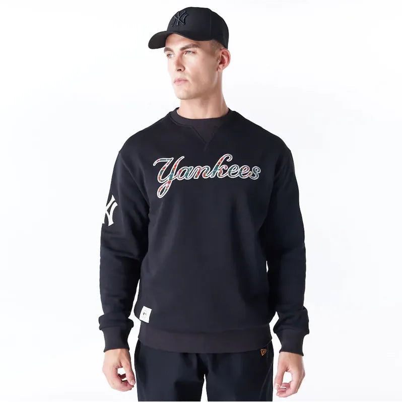 New York Yankees MLB Tartan Infill Black Crewneck Sweater - Butterfly Sneakers