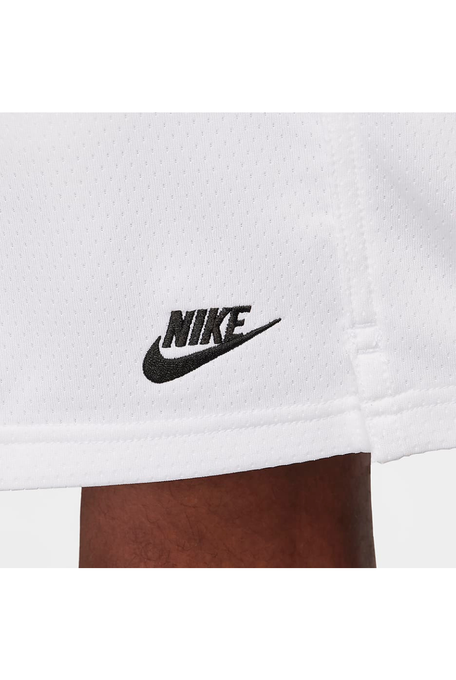 Nike Club
Men's Mesh Flow Shorts - Butterfly Sneakers