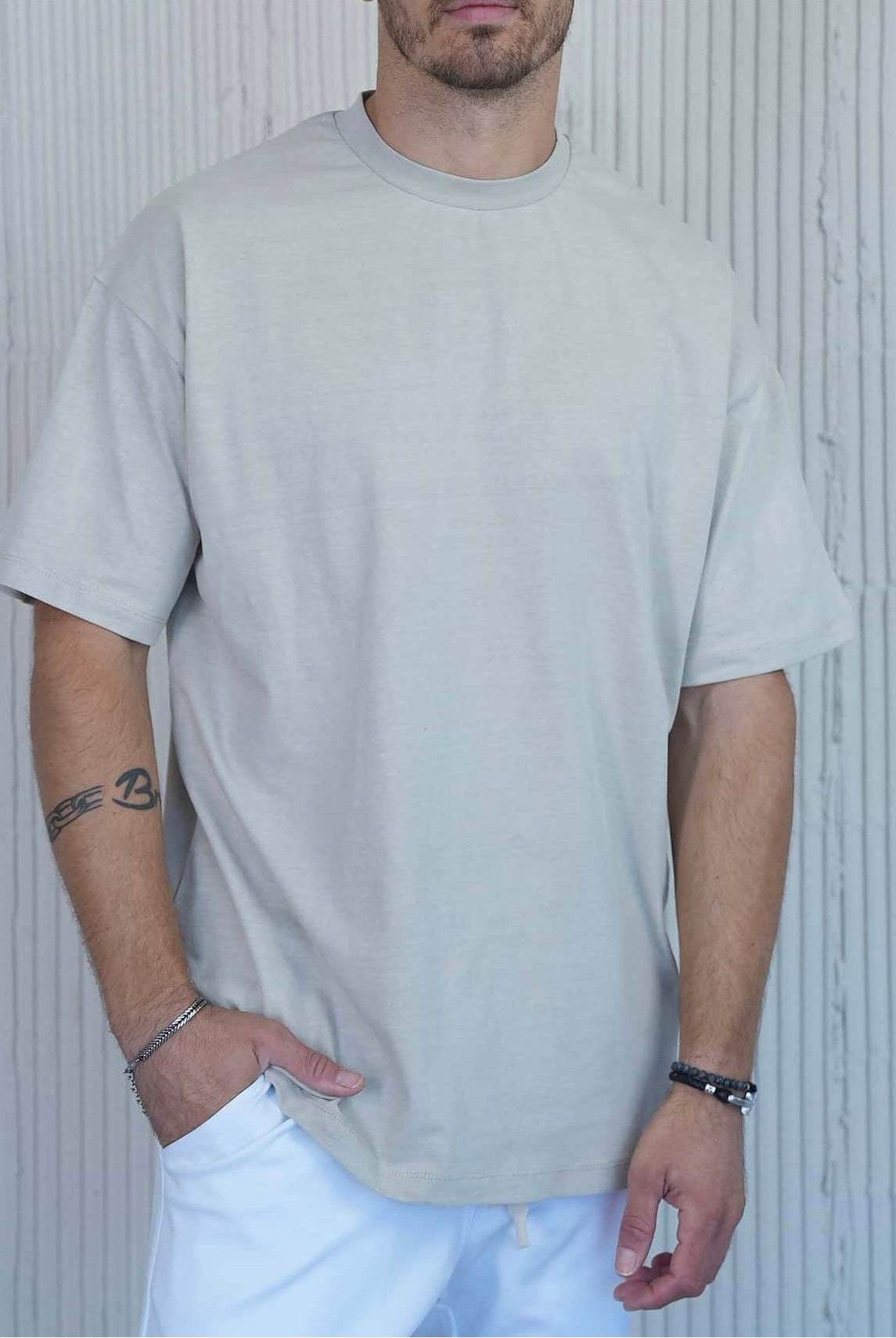 Classic T-Shirt Oversized - concrete gray - Butterfly Sneakers