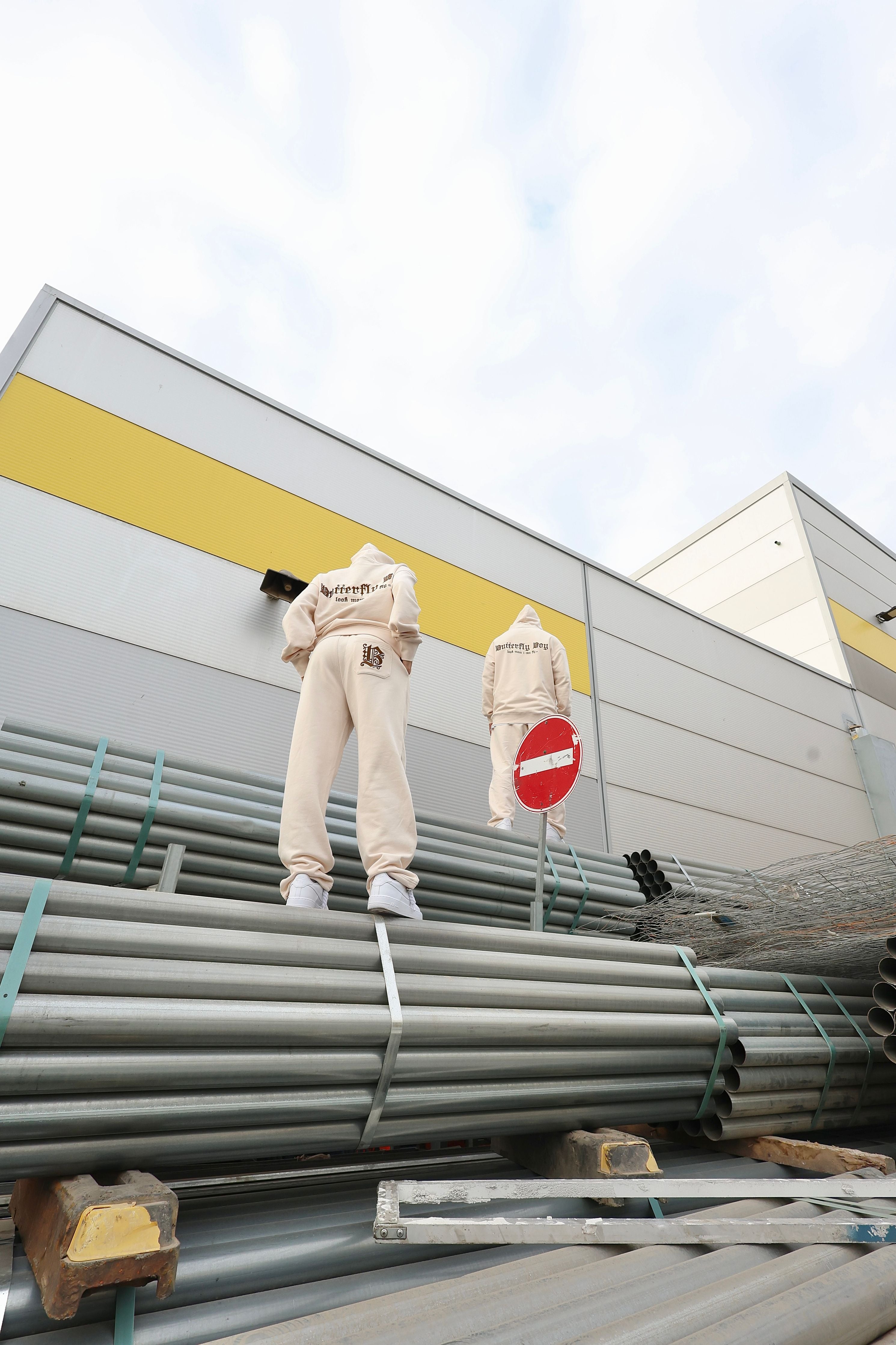 קפוצ'ון OS BUTTERFLY CRE עם רקמה - Butterfly Sneakers