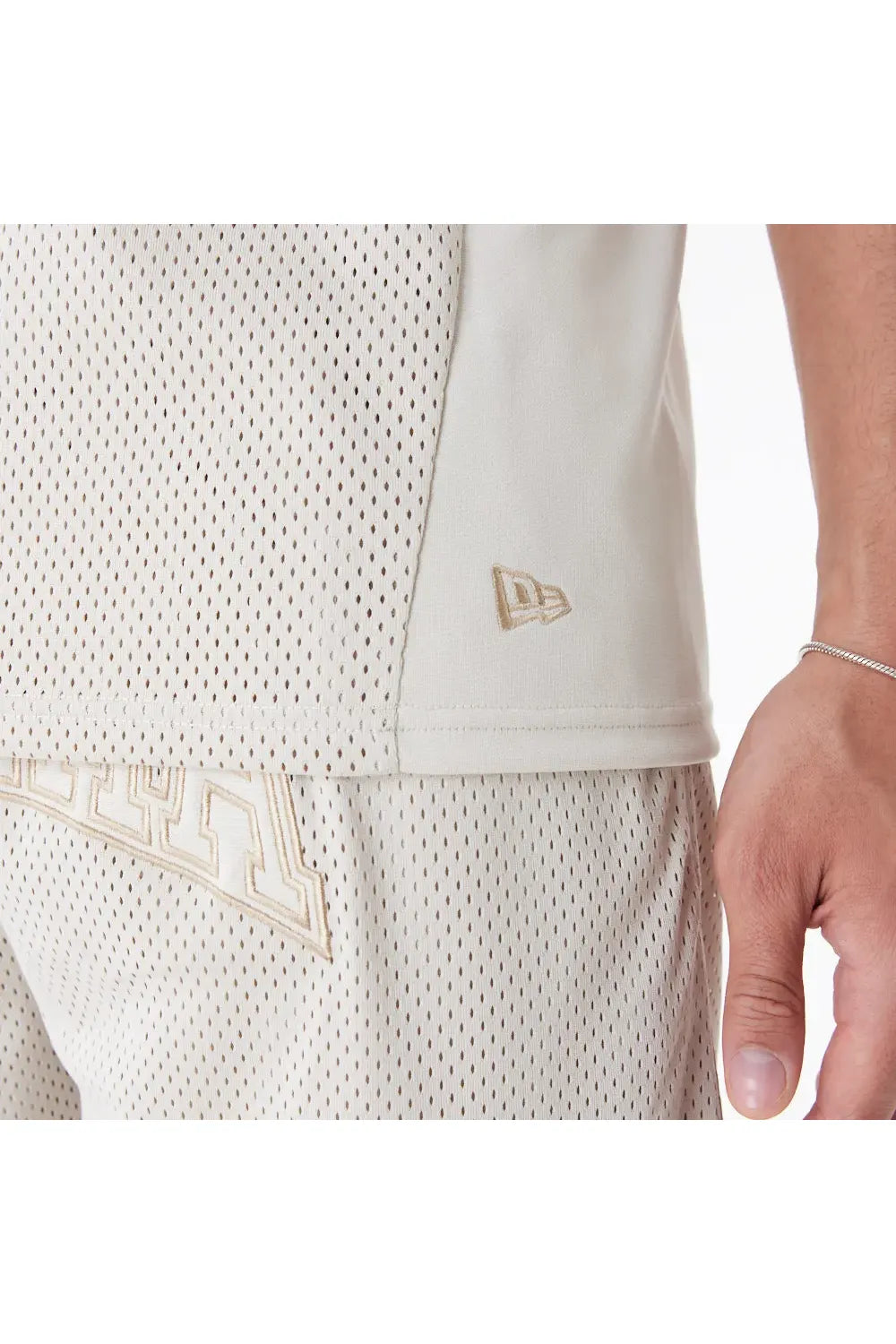 NEW ERA BRANDED TANK - Butterfly Sneakers