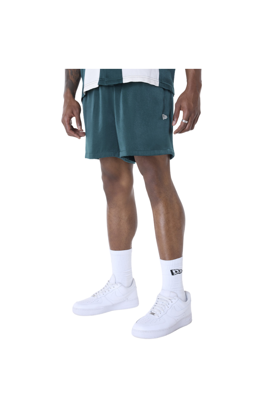 NE GREEN מכנסיים קצרים - Butterfly Sneakers